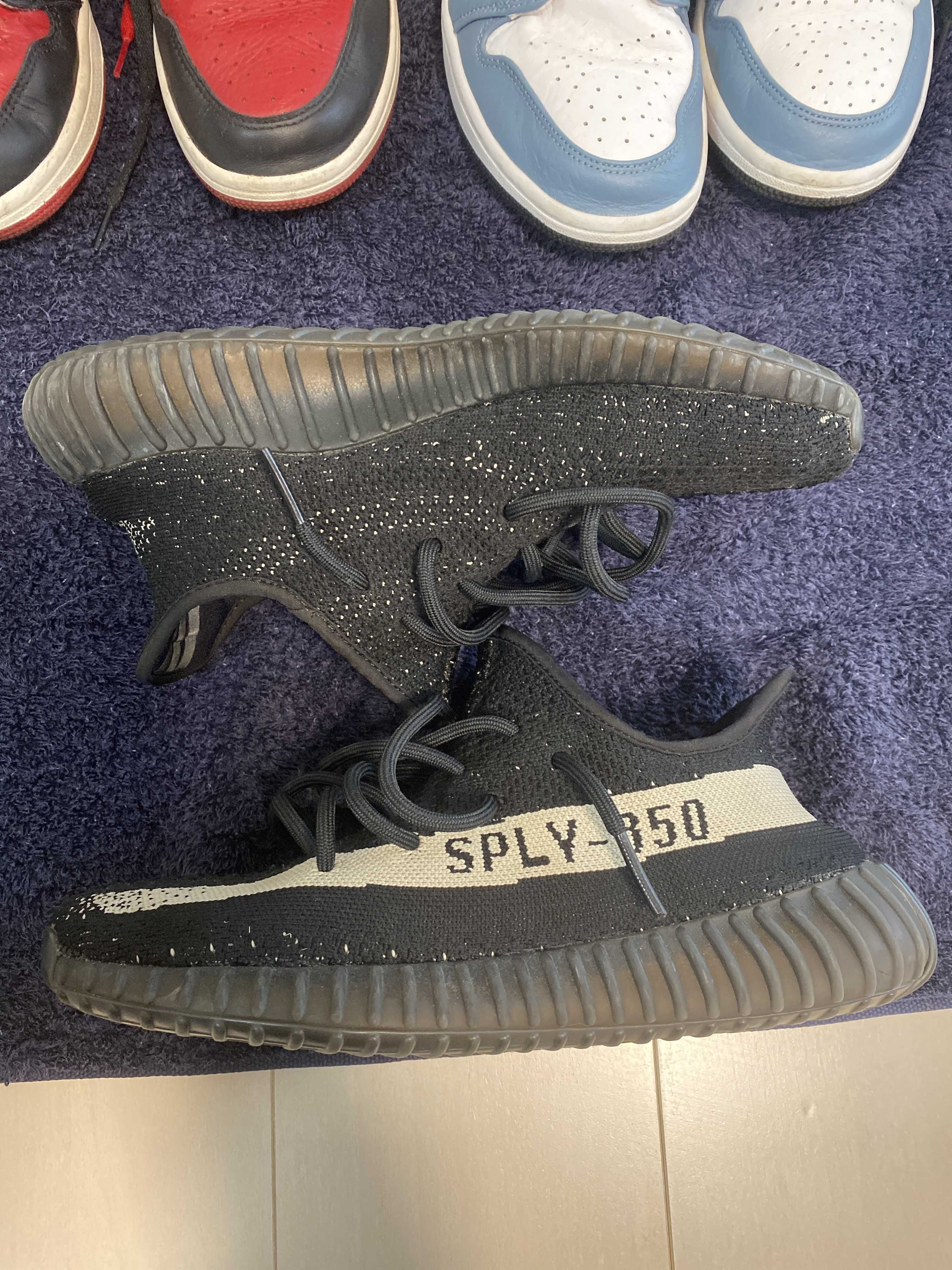 adidas YEEZY Boost 350 V2 "Oreo"