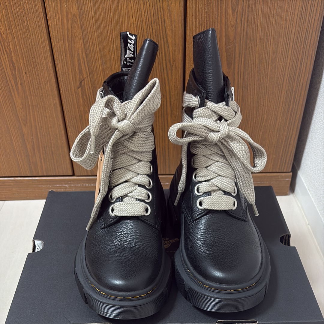 リックオウエンス × ドクターマーチン 1460 DMXL ジャンボ レース ブーツ "ブラック"(厚底 ブーツ)