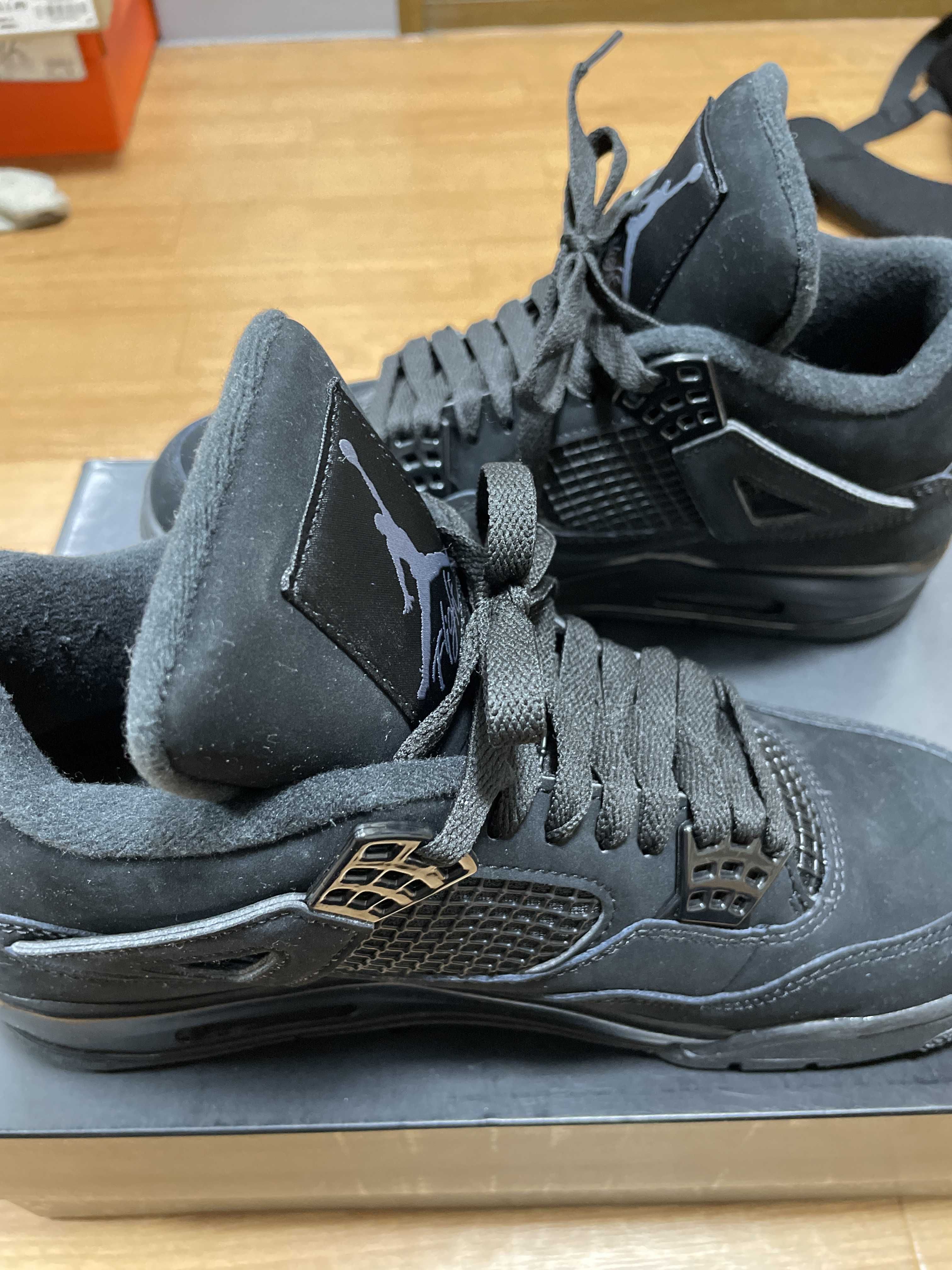 Nike Air Jordan 4 "Black Cat"