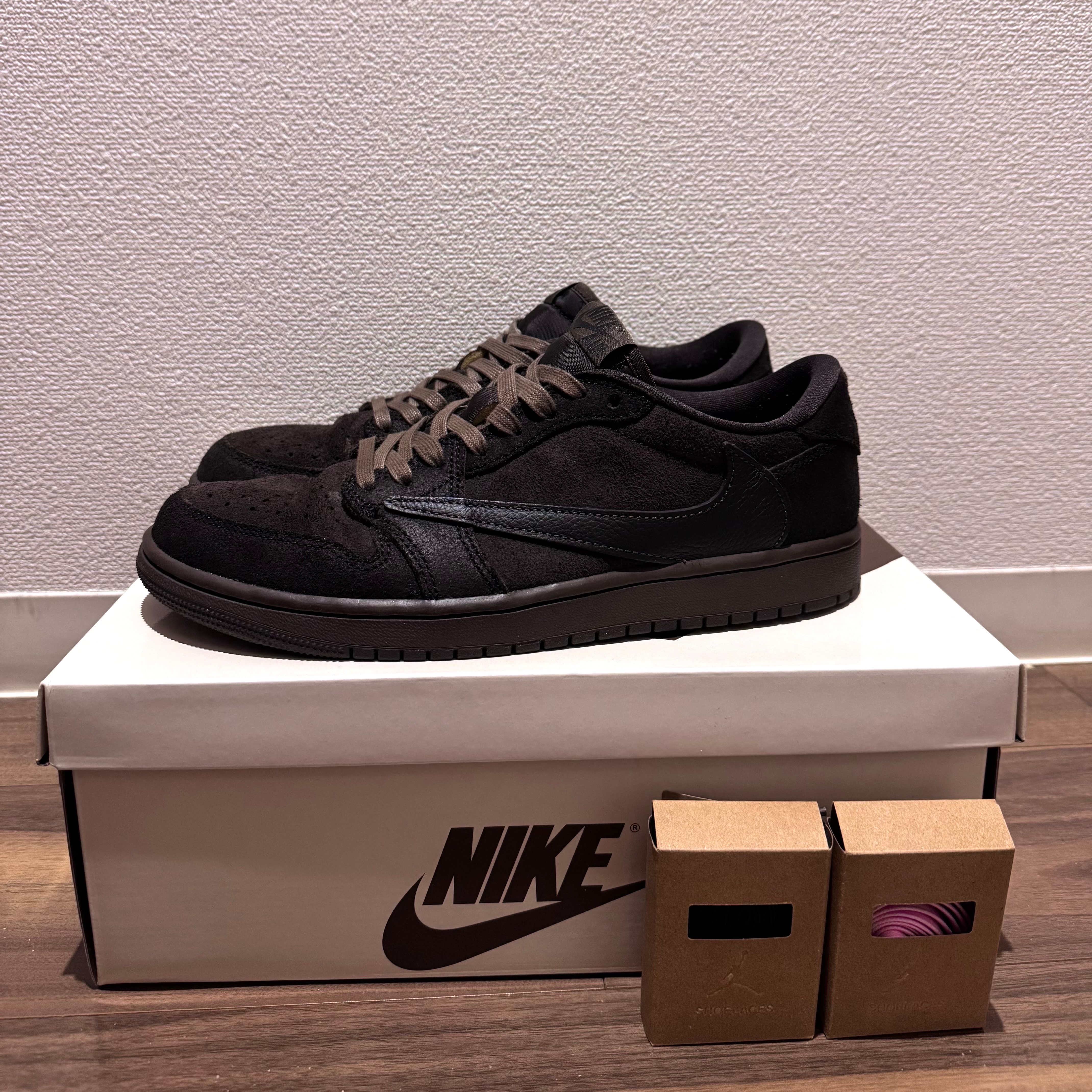 Travis Scott × Nike Air Jordan 1 Low OG SP "Velvet Brown and Dark Mocha"