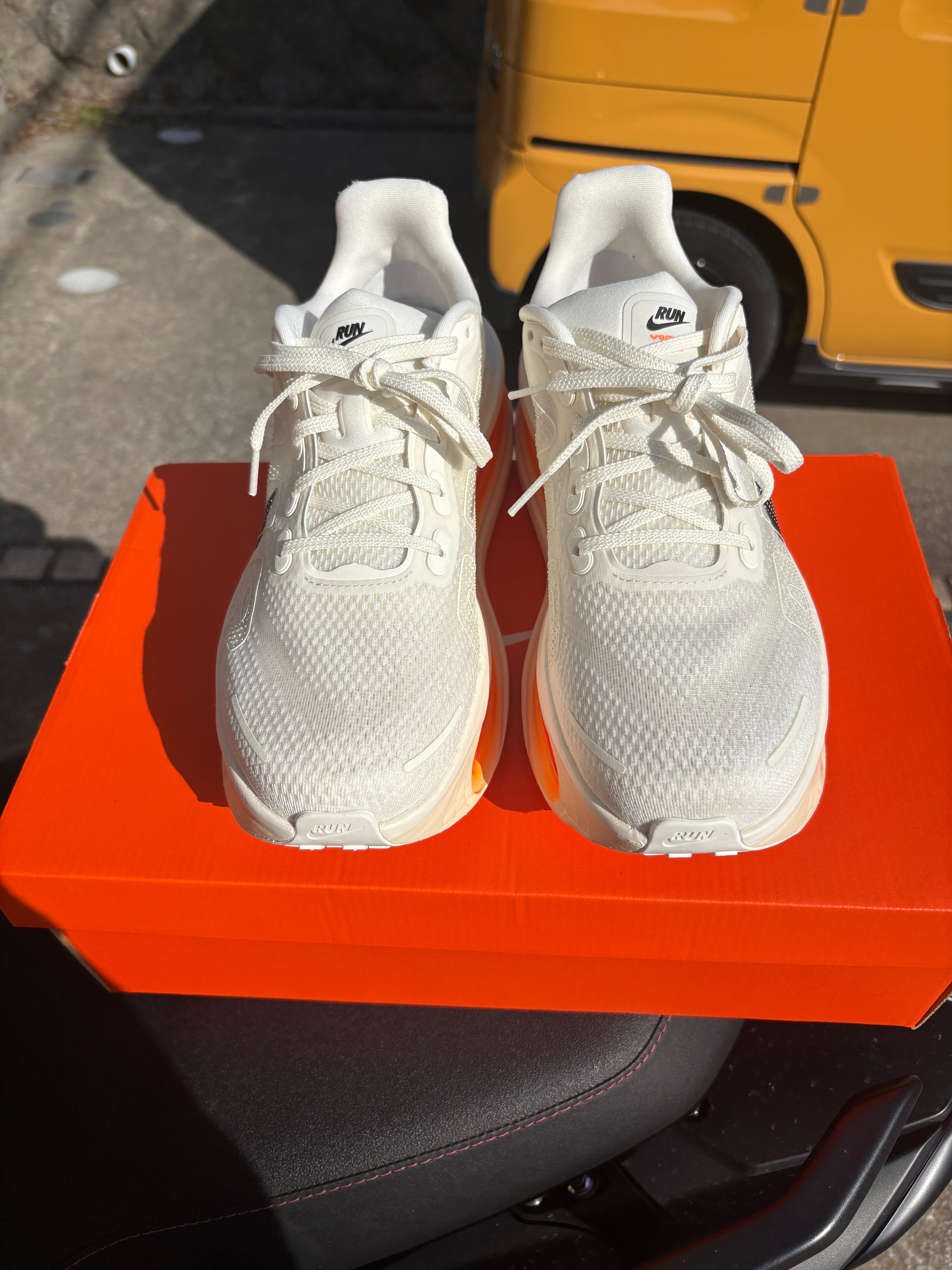 Nike Vomero PRM "Sail/Coconut Milk/Total Orange"