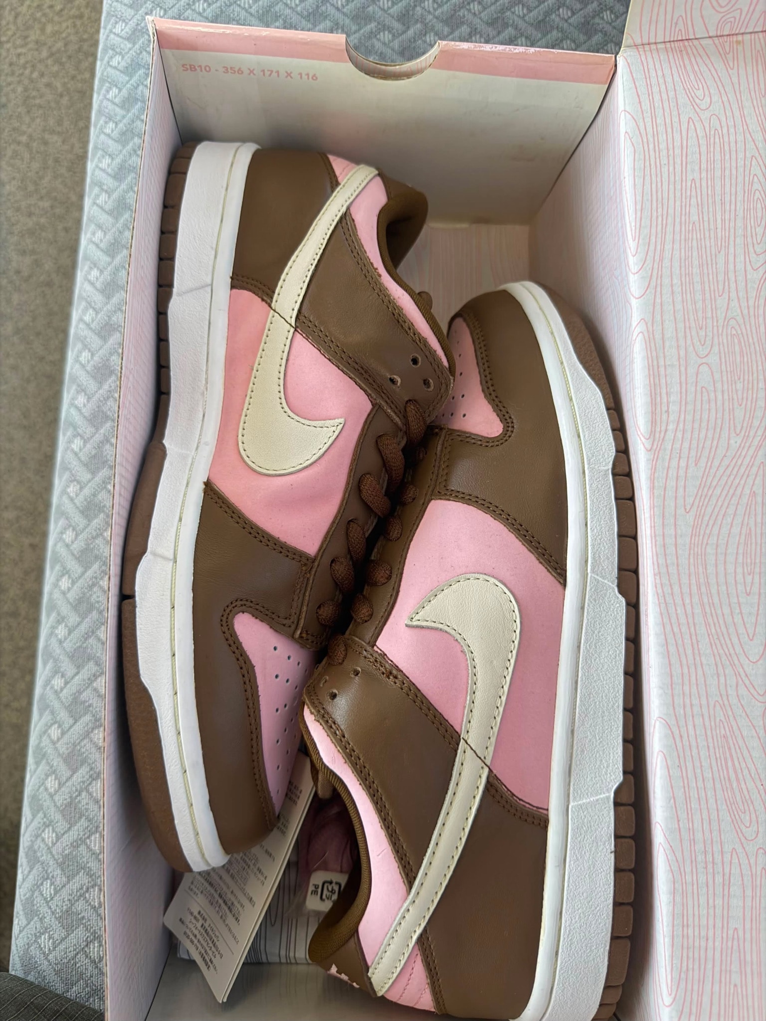 Stussy × Nike SB Dunk Low "Cherry"