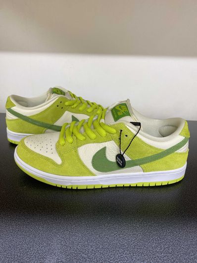 Nike SB Dunk Low "Green Apple"