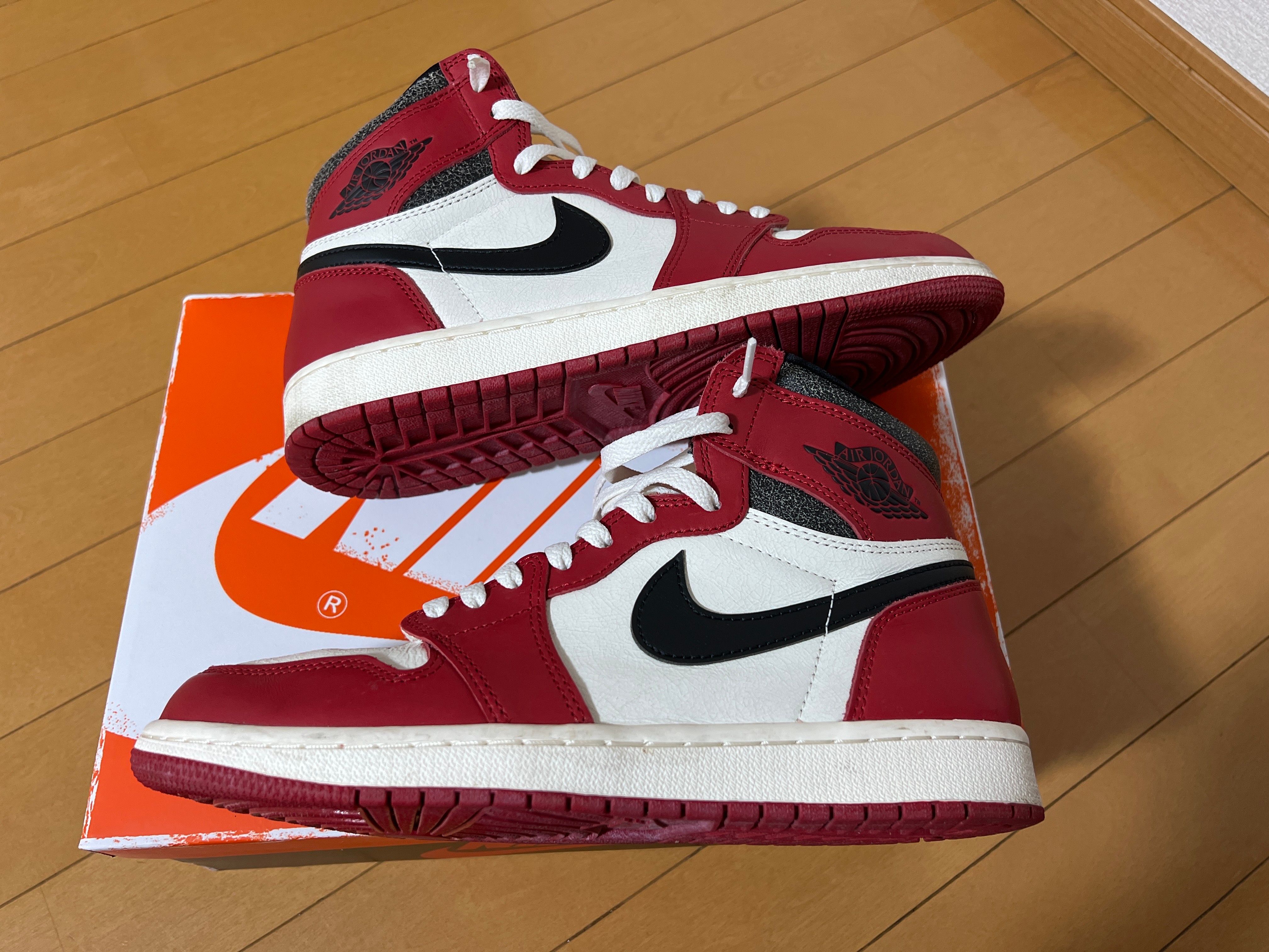 Nike Air Jordan 1 High OG "Lost & Found/Chicago"