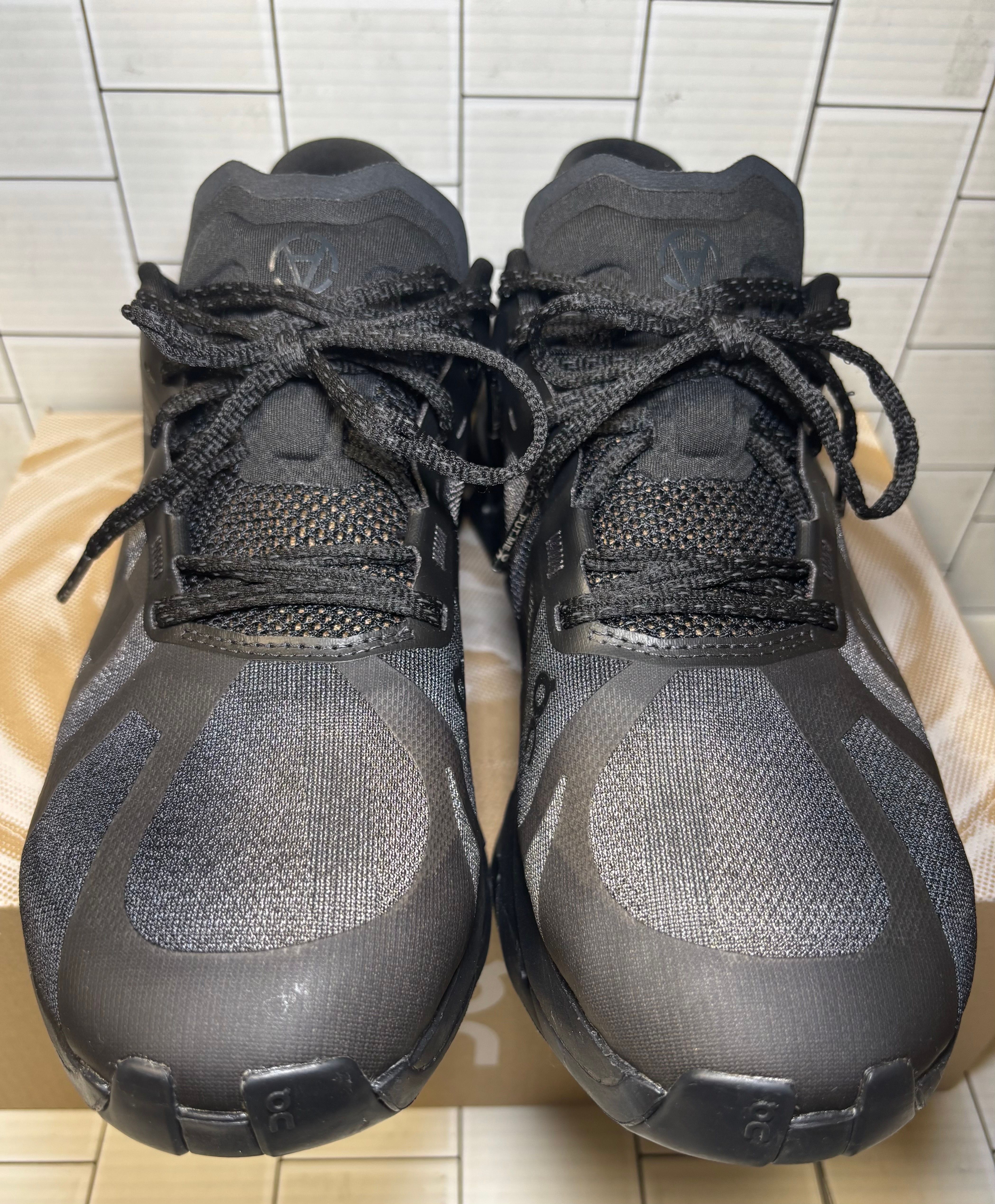 Slam Jam × On Cloudflow 5 "Gull/Black"