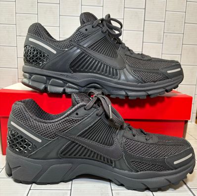 Nike Zoom Vomero 5 "Anthracite"