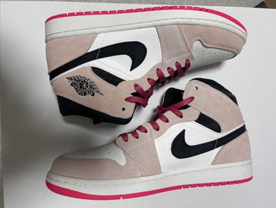 Nike Air Jordan 1 Mid "Crimson Tint"