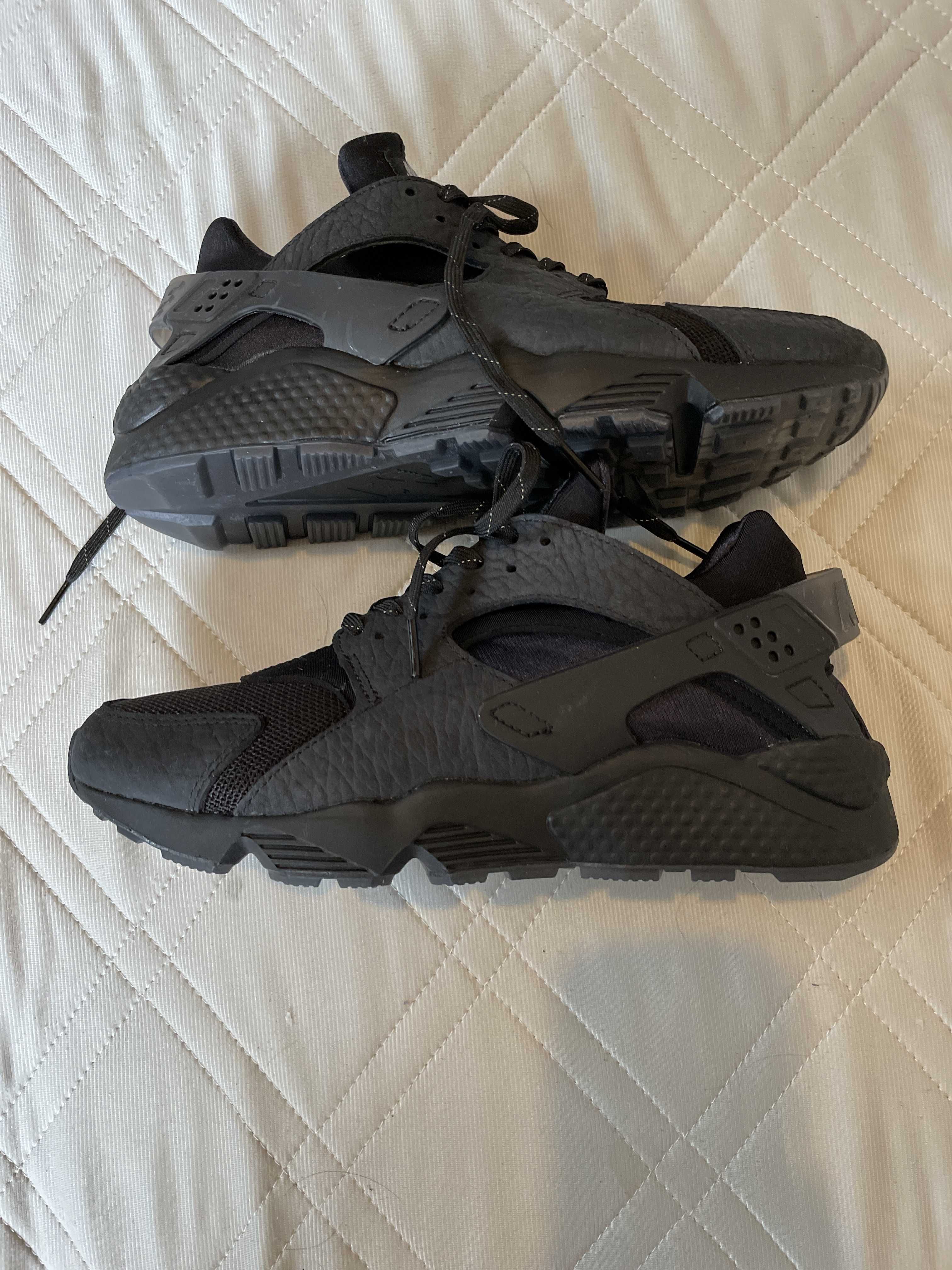 Nike Air Huarache OG "Black/White"