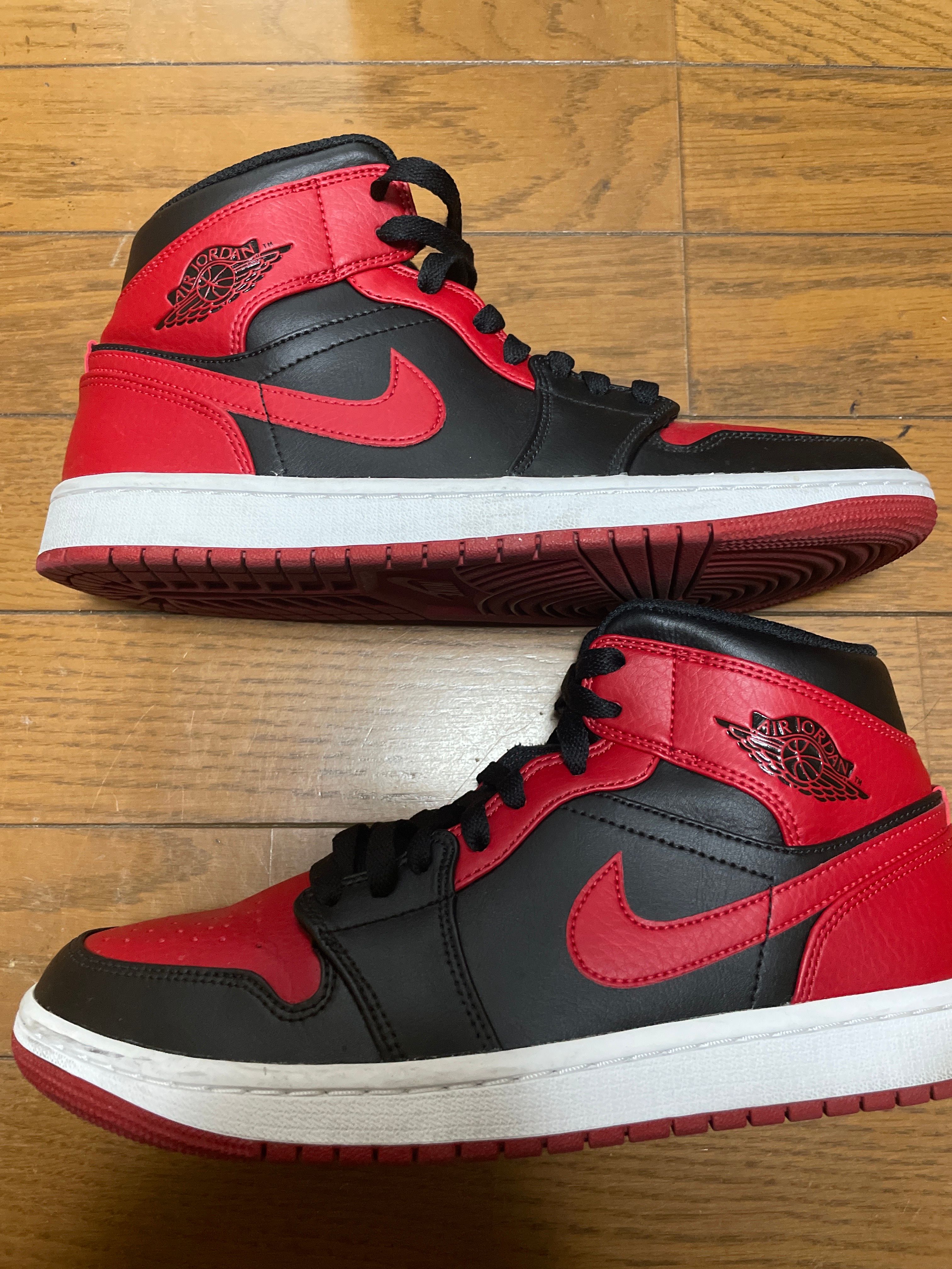 Nike Air Jordan 1 Mid "Bred"