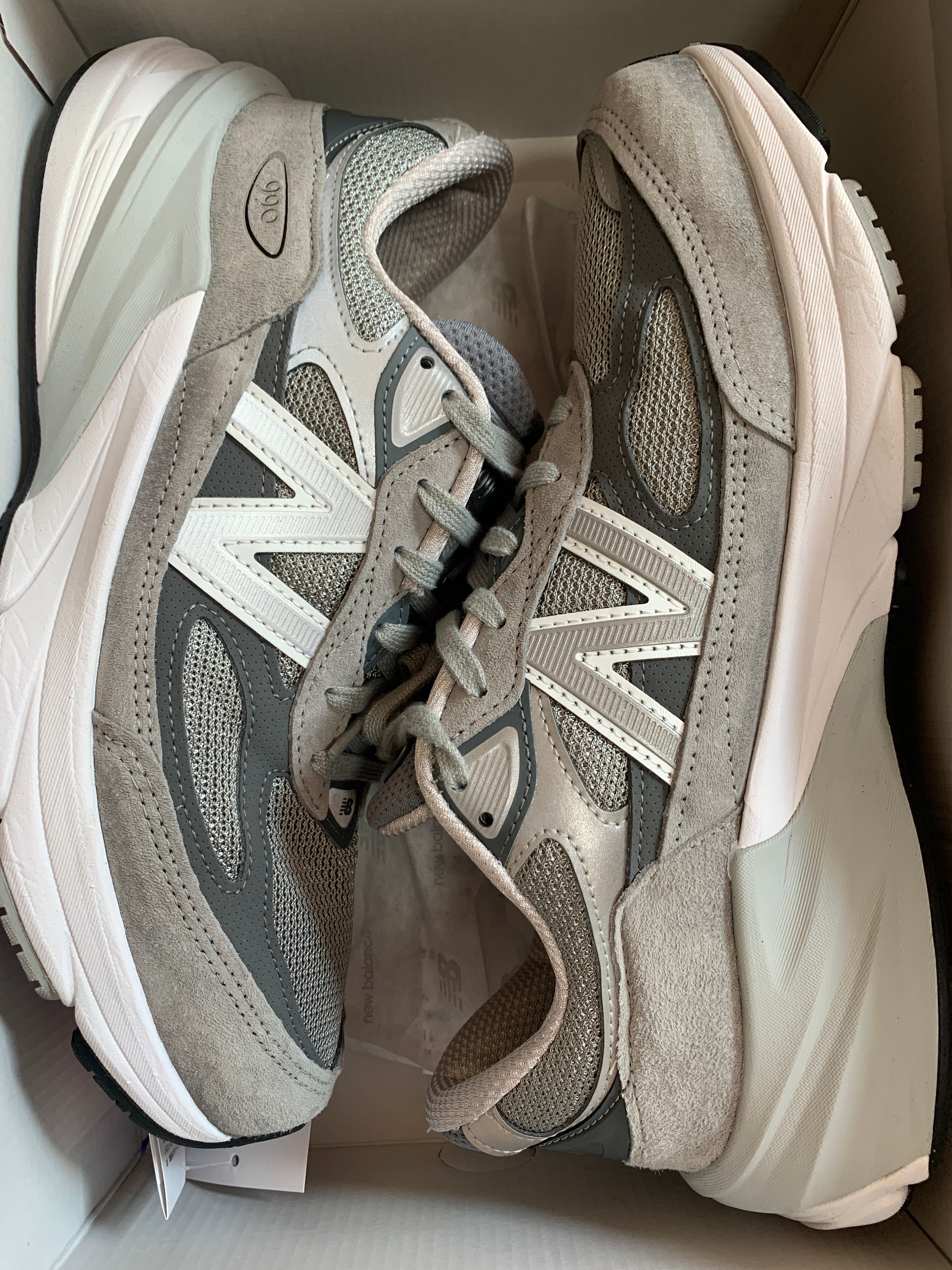 New Balance 990V6 "Gray" (Heel Logo NB)