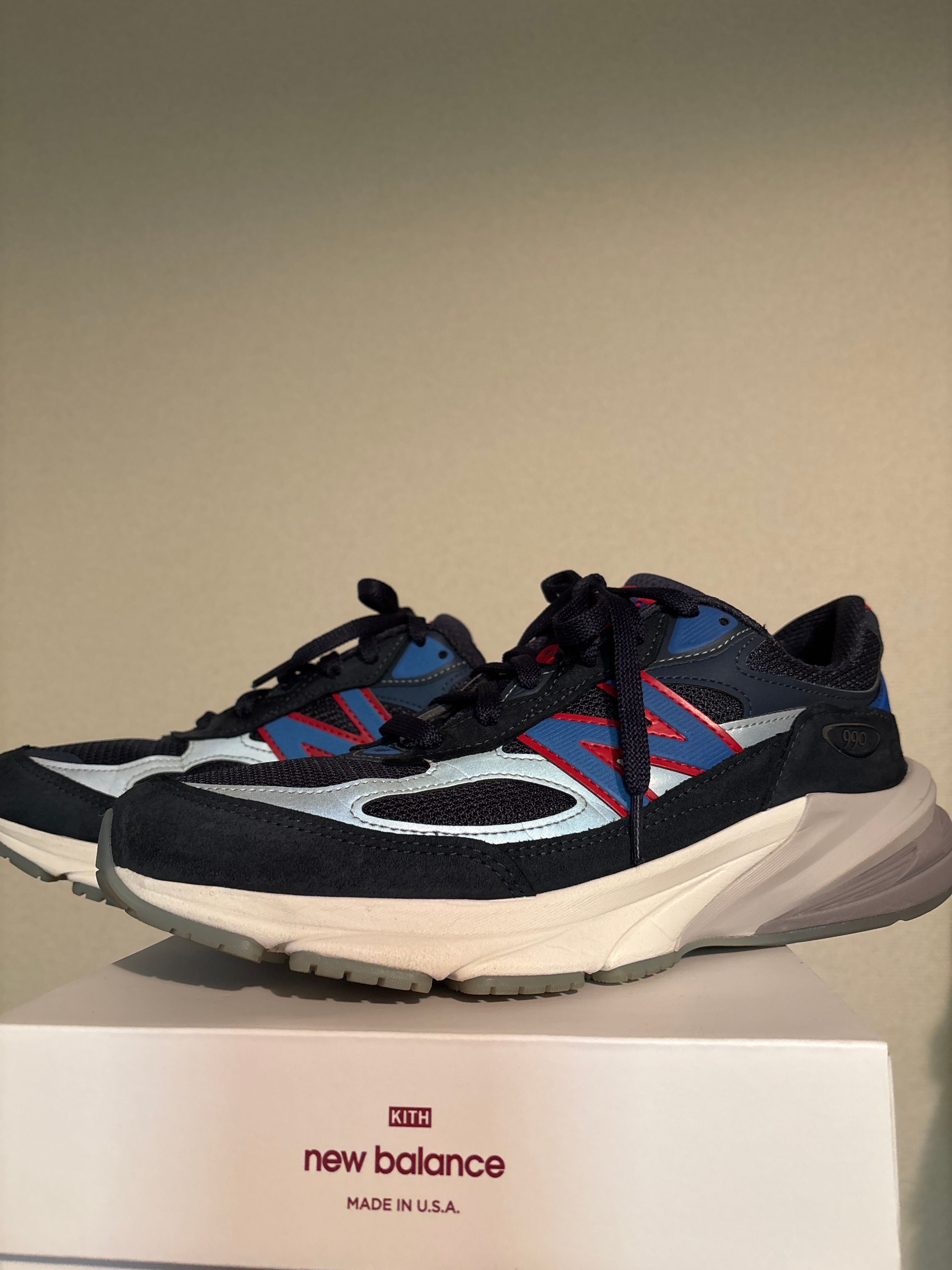 KITH × New Balance 990V6 Madison Square Garden "Navy"