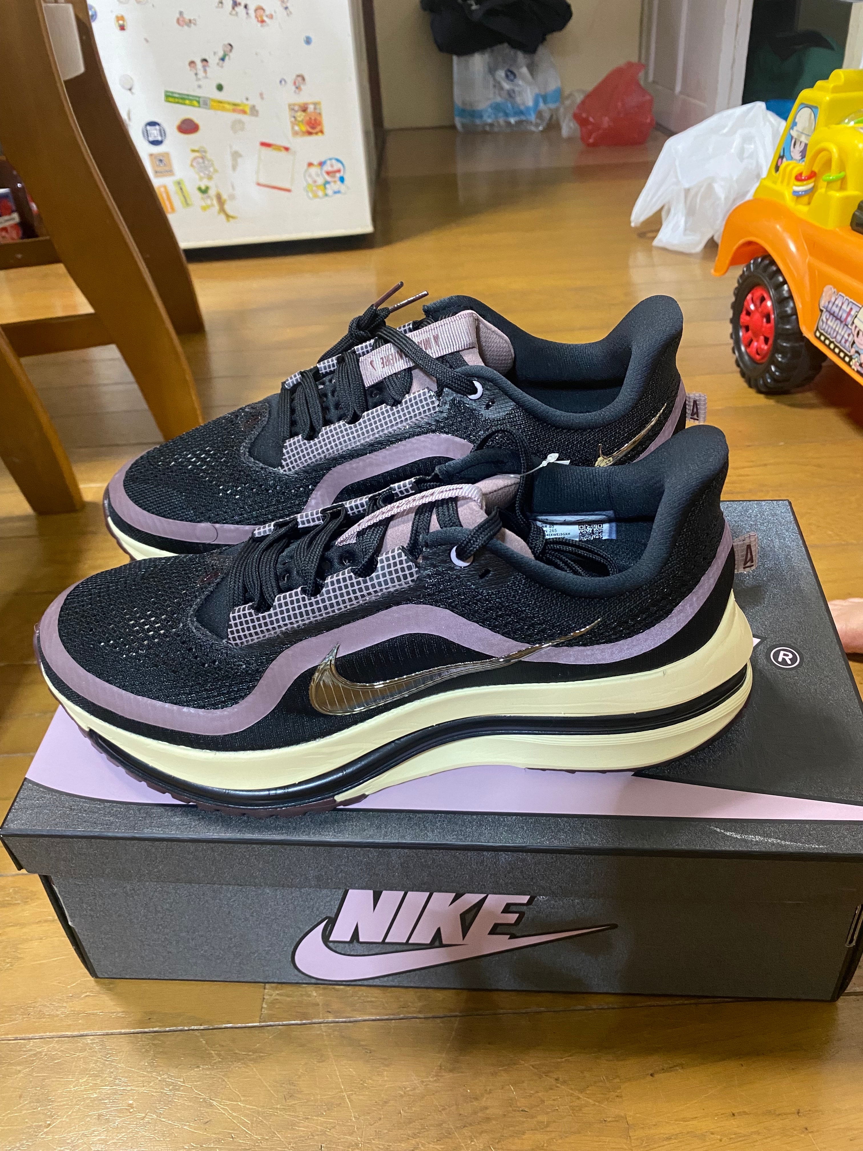 アママニエール × ナイキ ペガサス プレミアム 