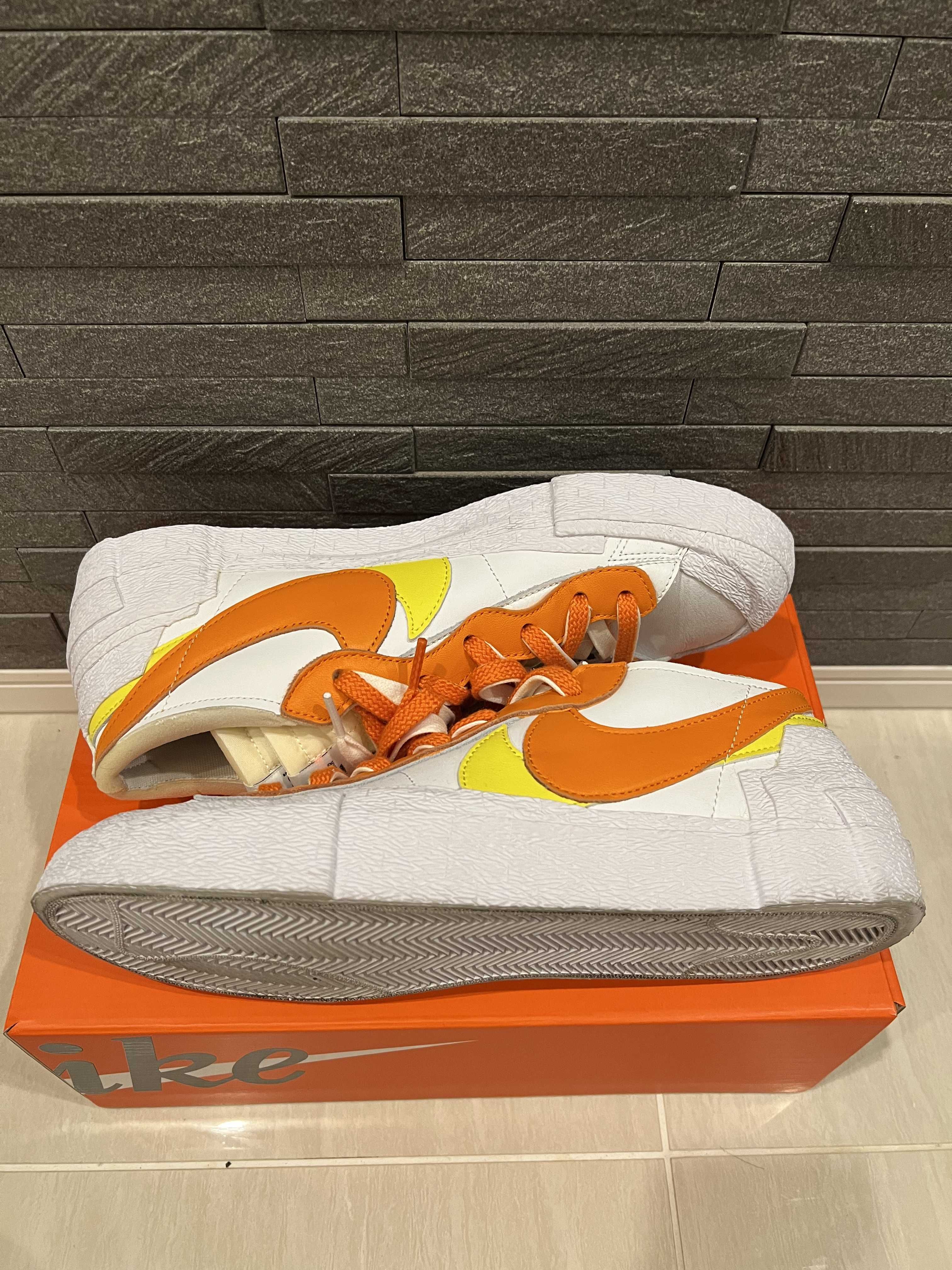 SACAI × NIKE BLAZER LOW "MAGMA ORANGE"