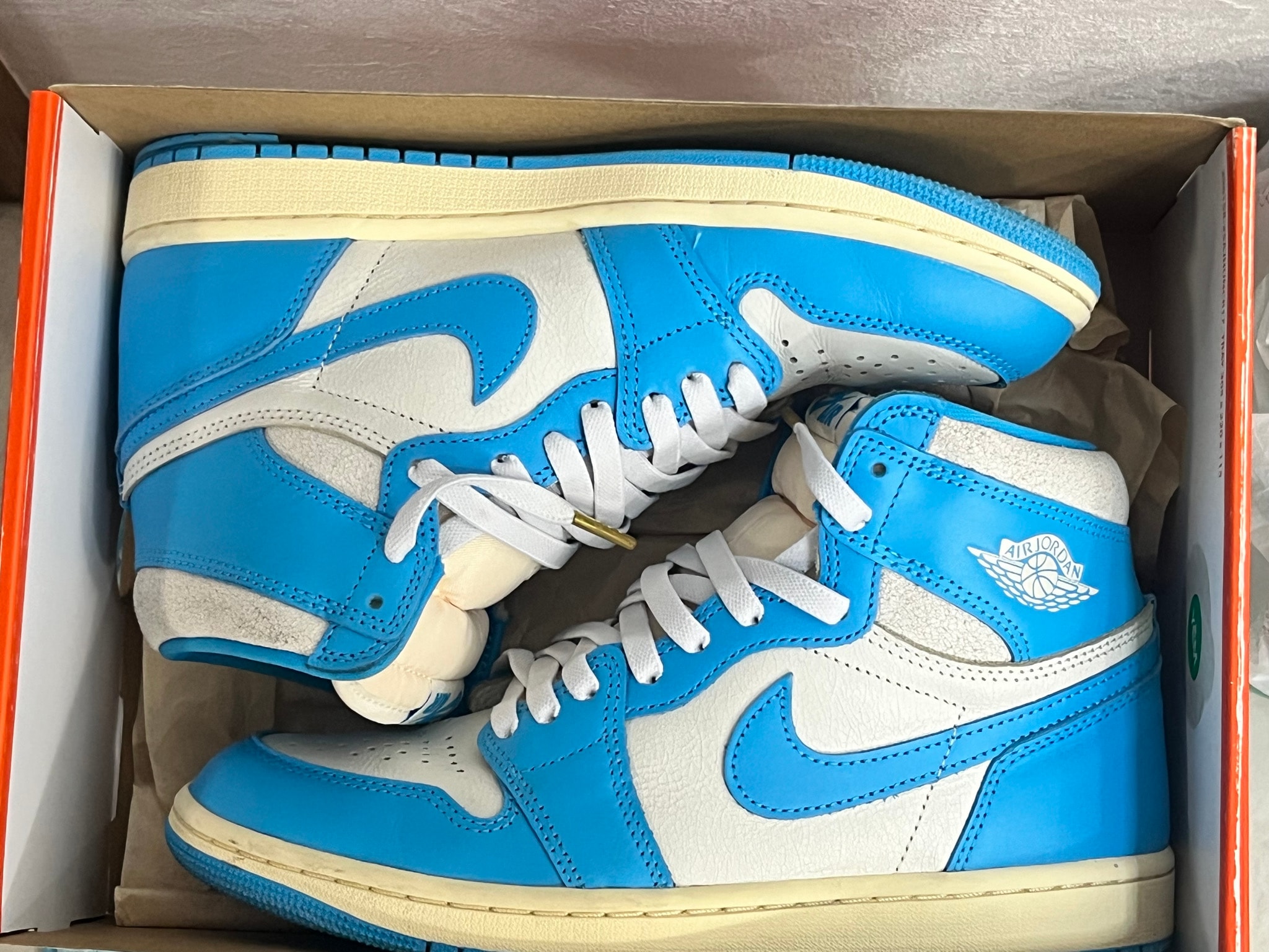 Nike Air Jordan 1 Retro High OG "UNC Reimagined"