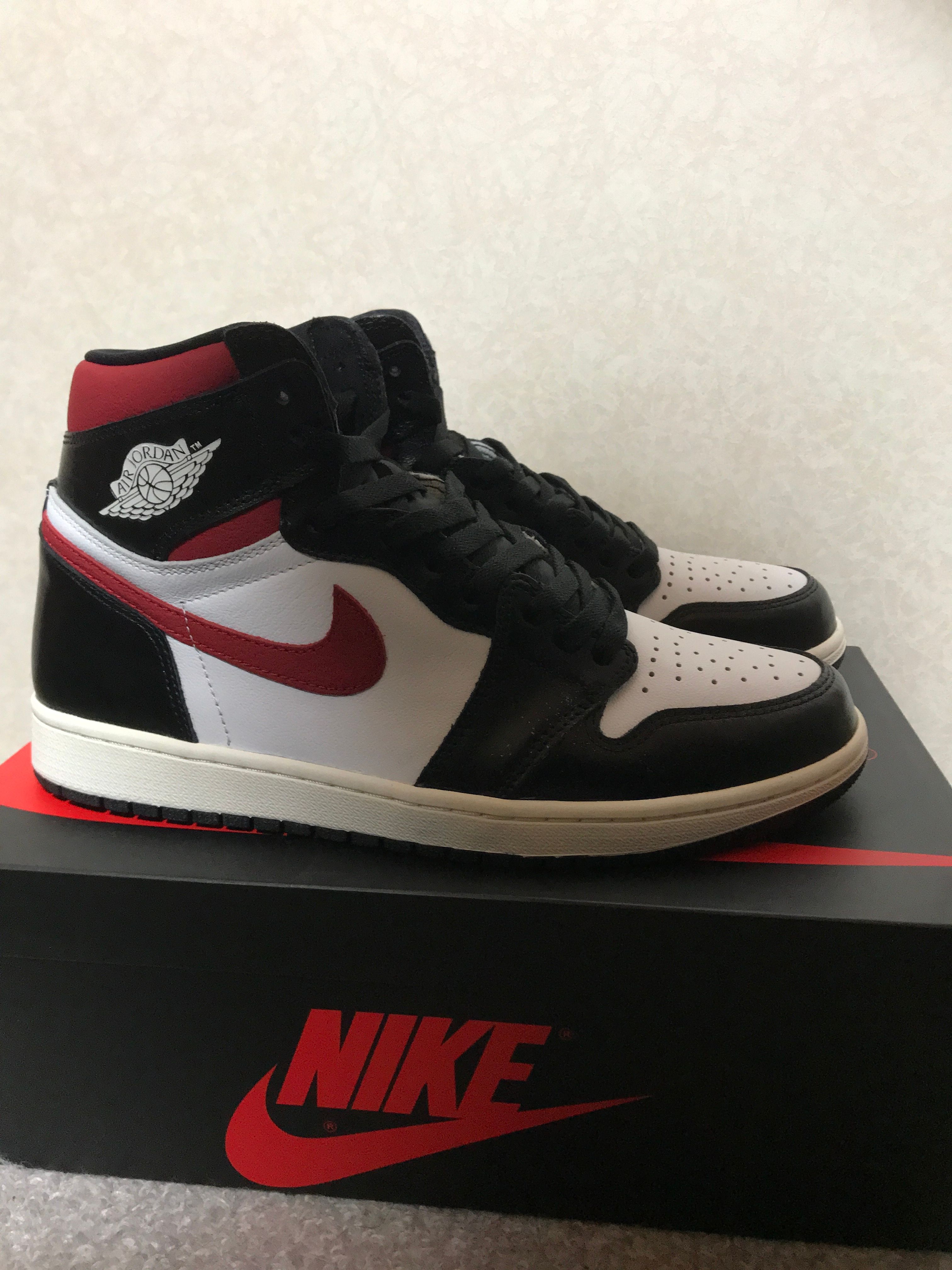 Nike Air Jordan 1 Retro High "Black/White/Sail/Gym Red"
