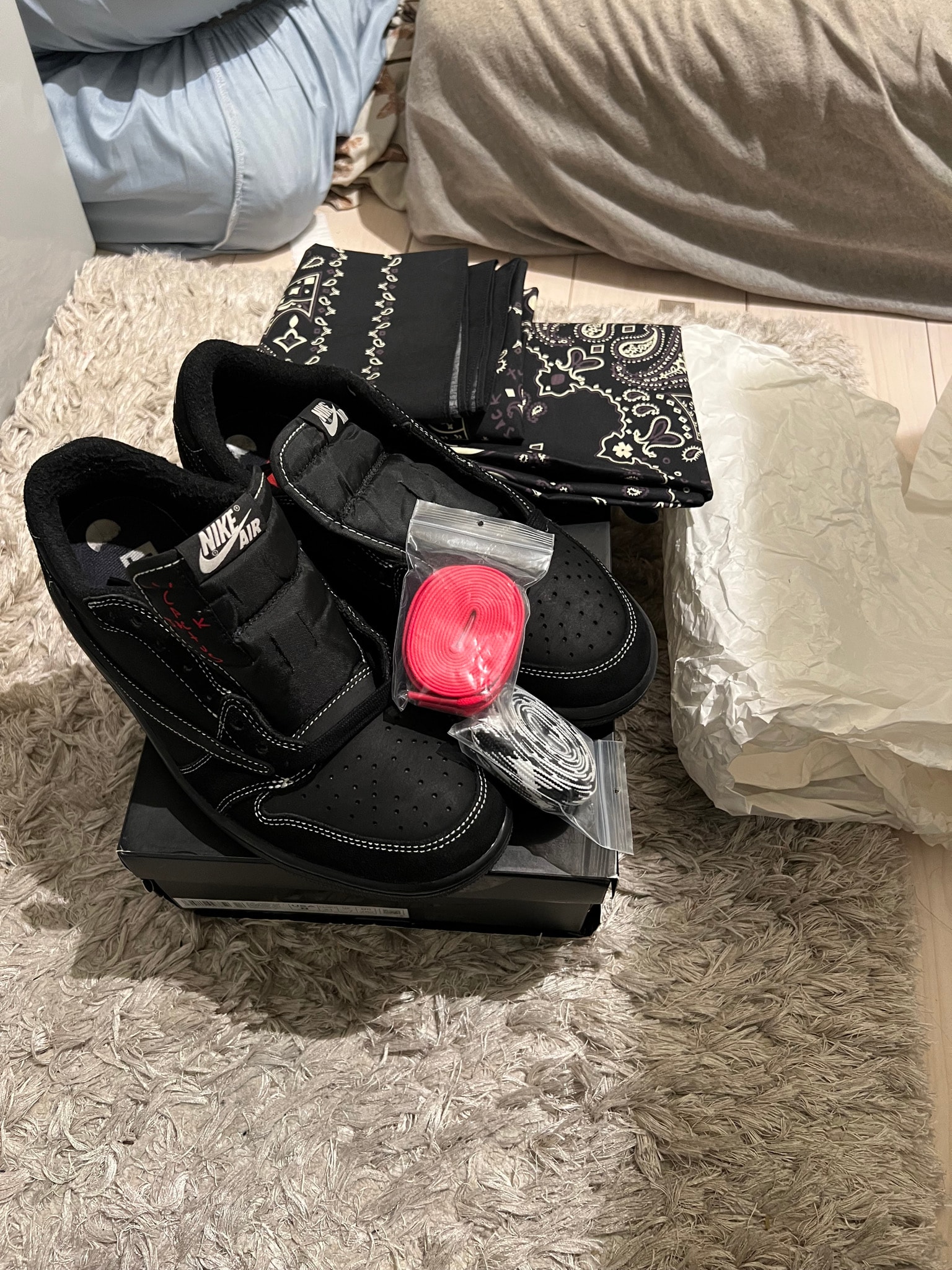 Travis Scott × Nike Air Jordan 1 Low OG SP "Black Phantom"