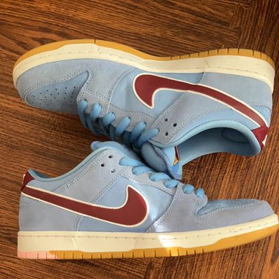Nike SB Dunk Low Pro "Philadelphia Phillies/Valor Blue and Team Maroon"