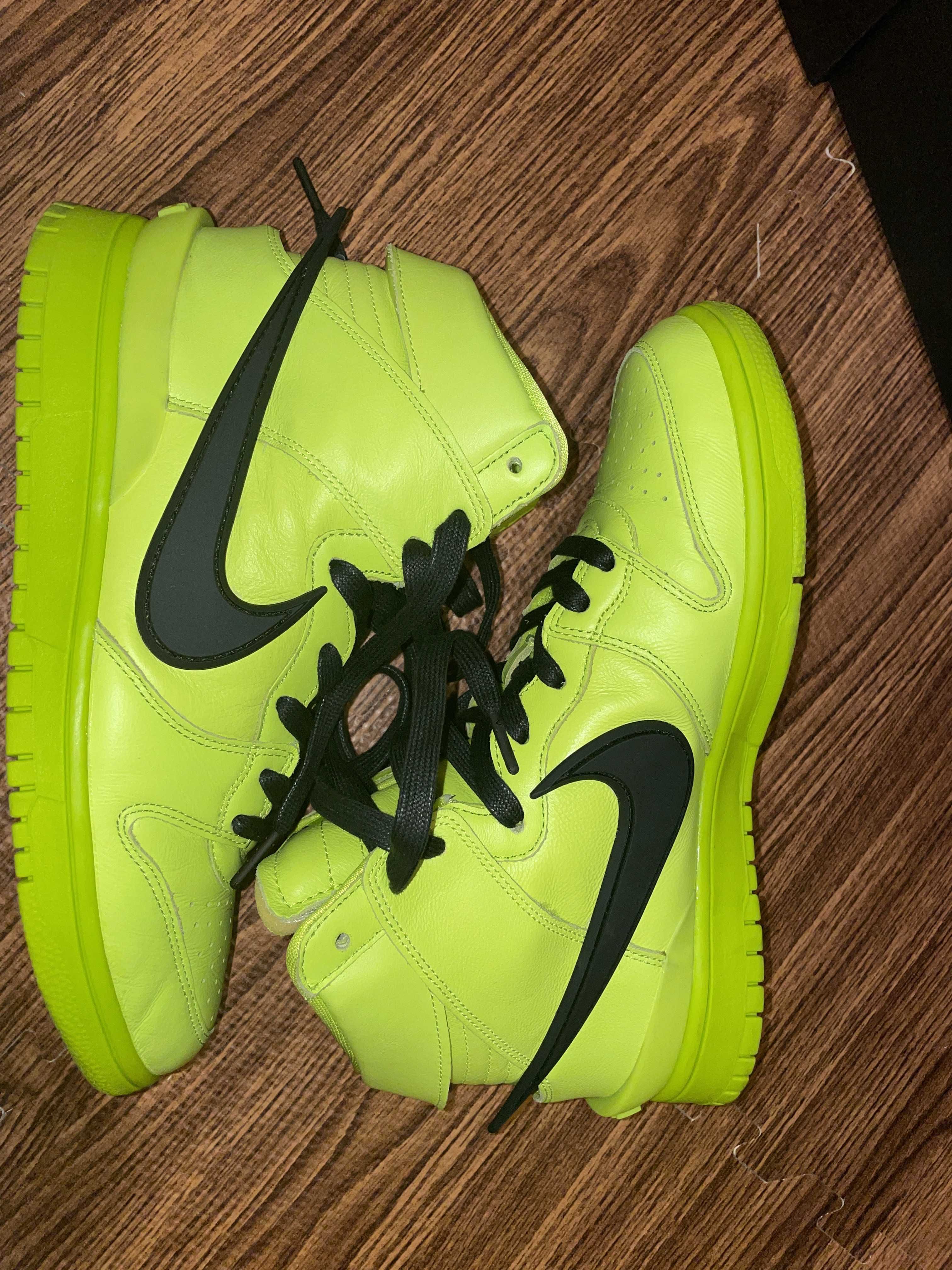 AMBUSH × NIKE DUNK HIGH "FLASH LIME"