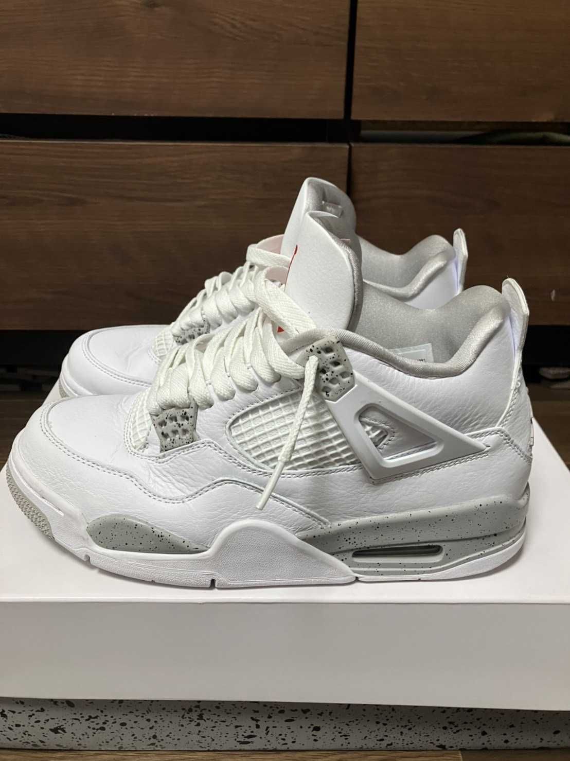 Nike Air Jordan 4 "Tech White"