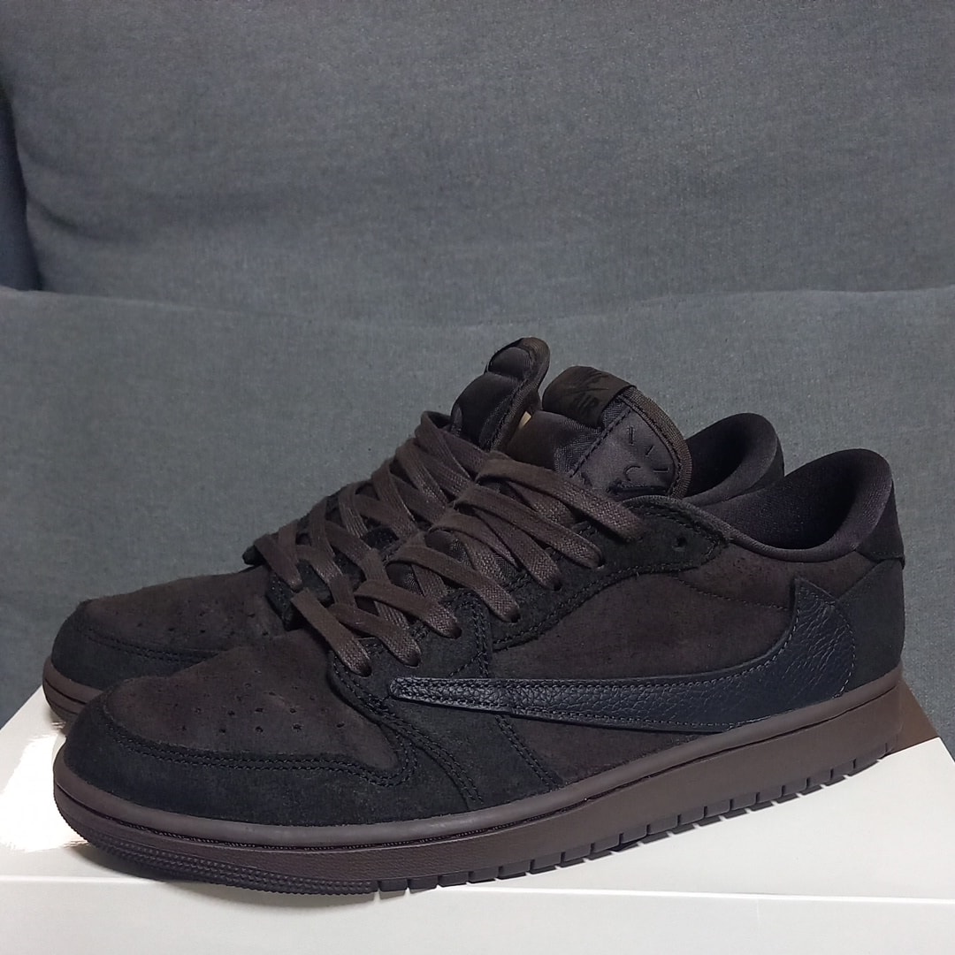 Travis Scott × Nike Air Jordan 1 Low OG SP "Velvet Brown and Dark Mocha"