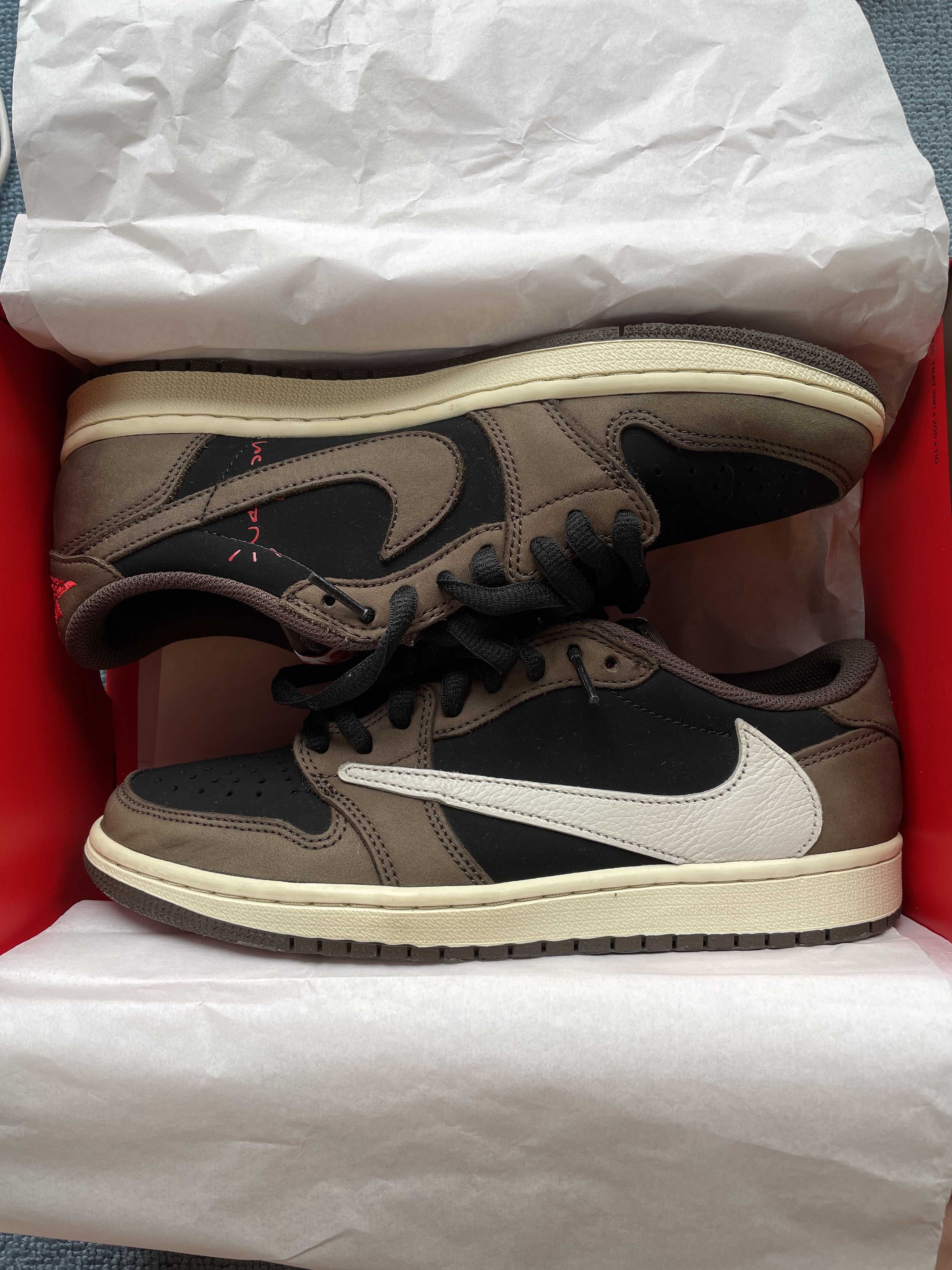 Travis Scott × Nike Air Jordan 1 Low OG SP-T  "Black/Dark Mocha"