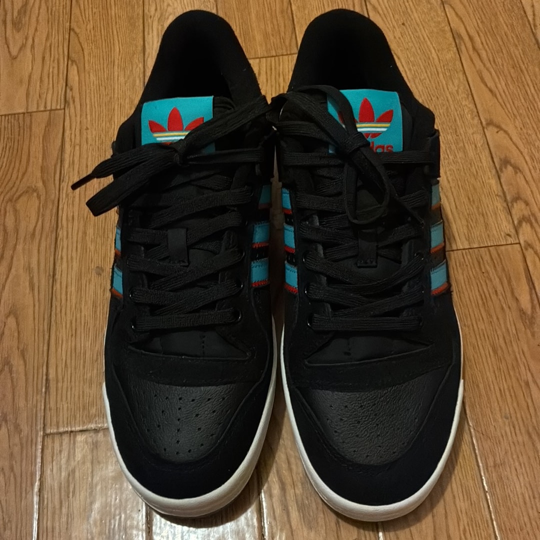adidas Forum 84 Low ADV "Core Black/Bold Gold/Better Scarlet"