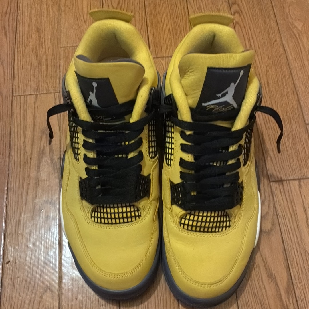 Nike Air Jordan 4 "Tour Yellow"