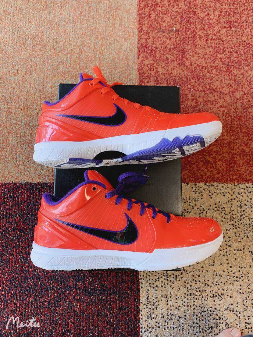 UNDEFEATED × Nike Kobe 4 Protro "Team Orange"