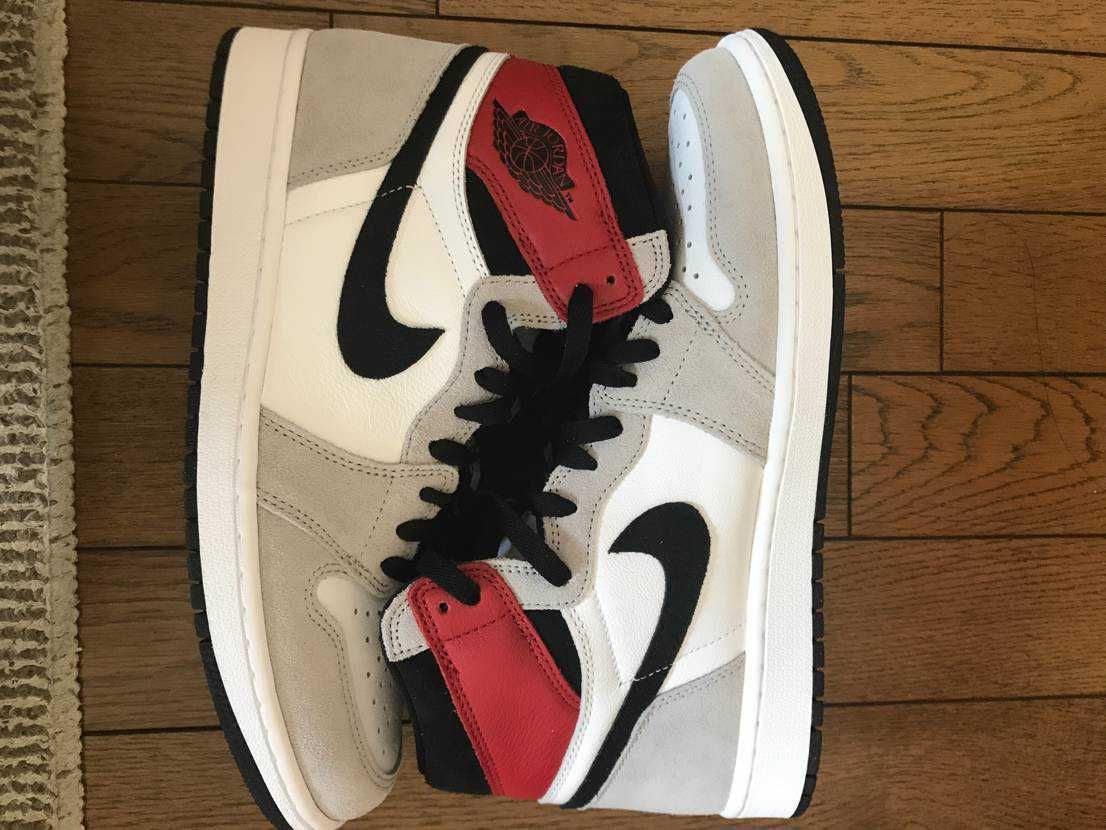 Nike Air Jordan 1 High OG "White/Black/Light Smoke Grey"