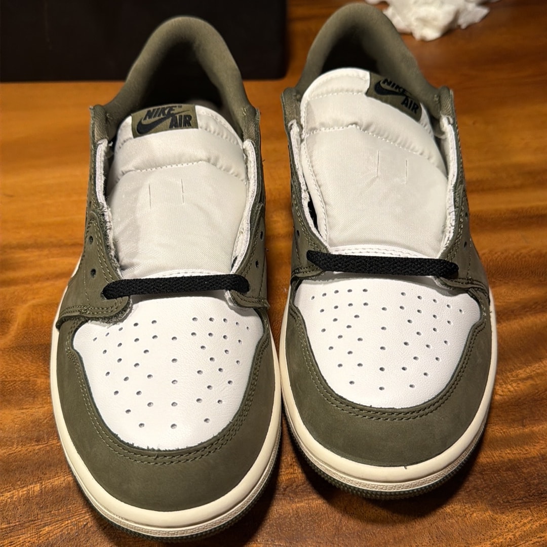 Nike Air Jordan 1 Low OG "Medium Olive and Summit White"