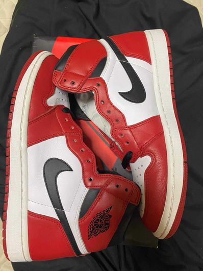 Nike Air Jordan 1 Retro High "Chicago" (2015)