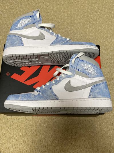 Nike Air Jordan 1 High OG "Hyper Royal"