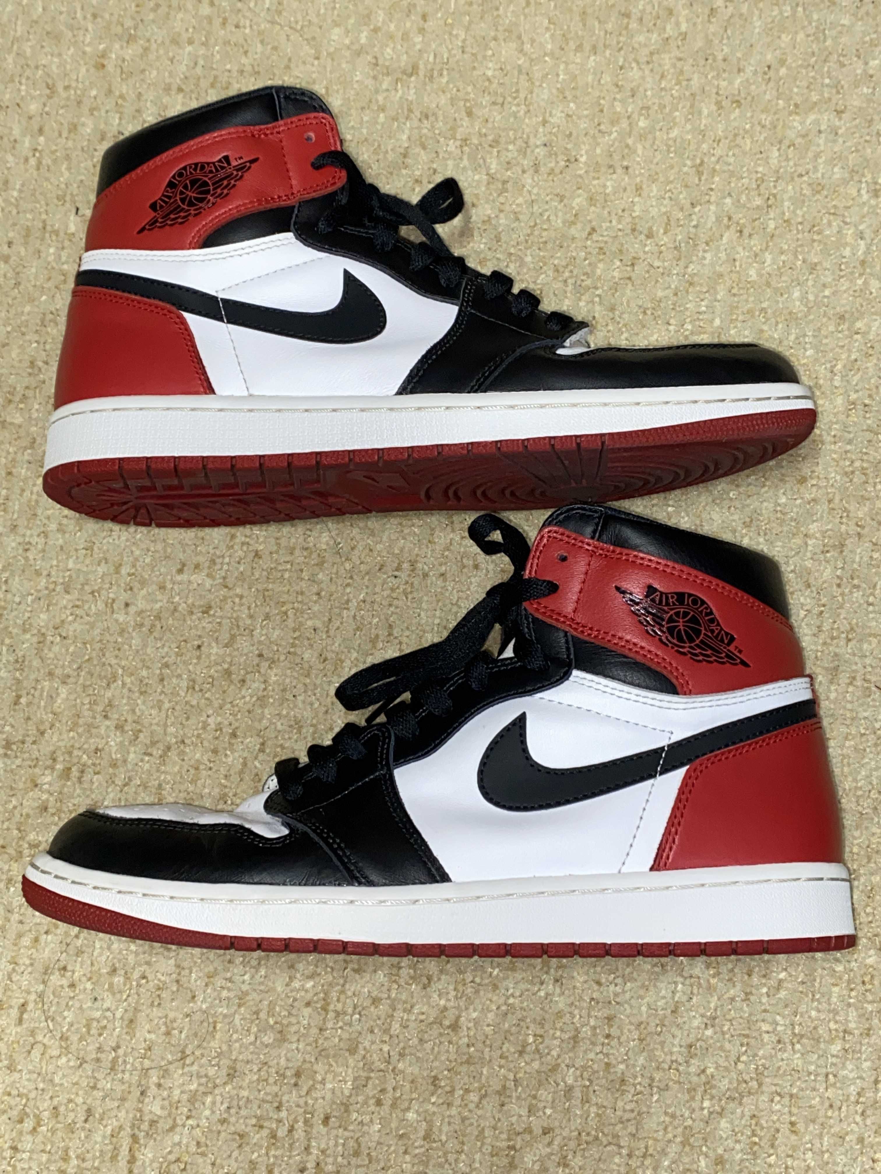 Nike Air Jordan 1 Retro High OG "Black Toe"(2016)