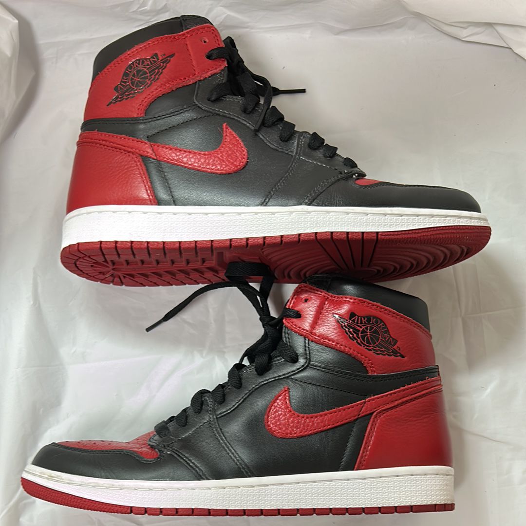 Nike Air Jordan 1 Retro High OG "Bred/Banned" (2016)