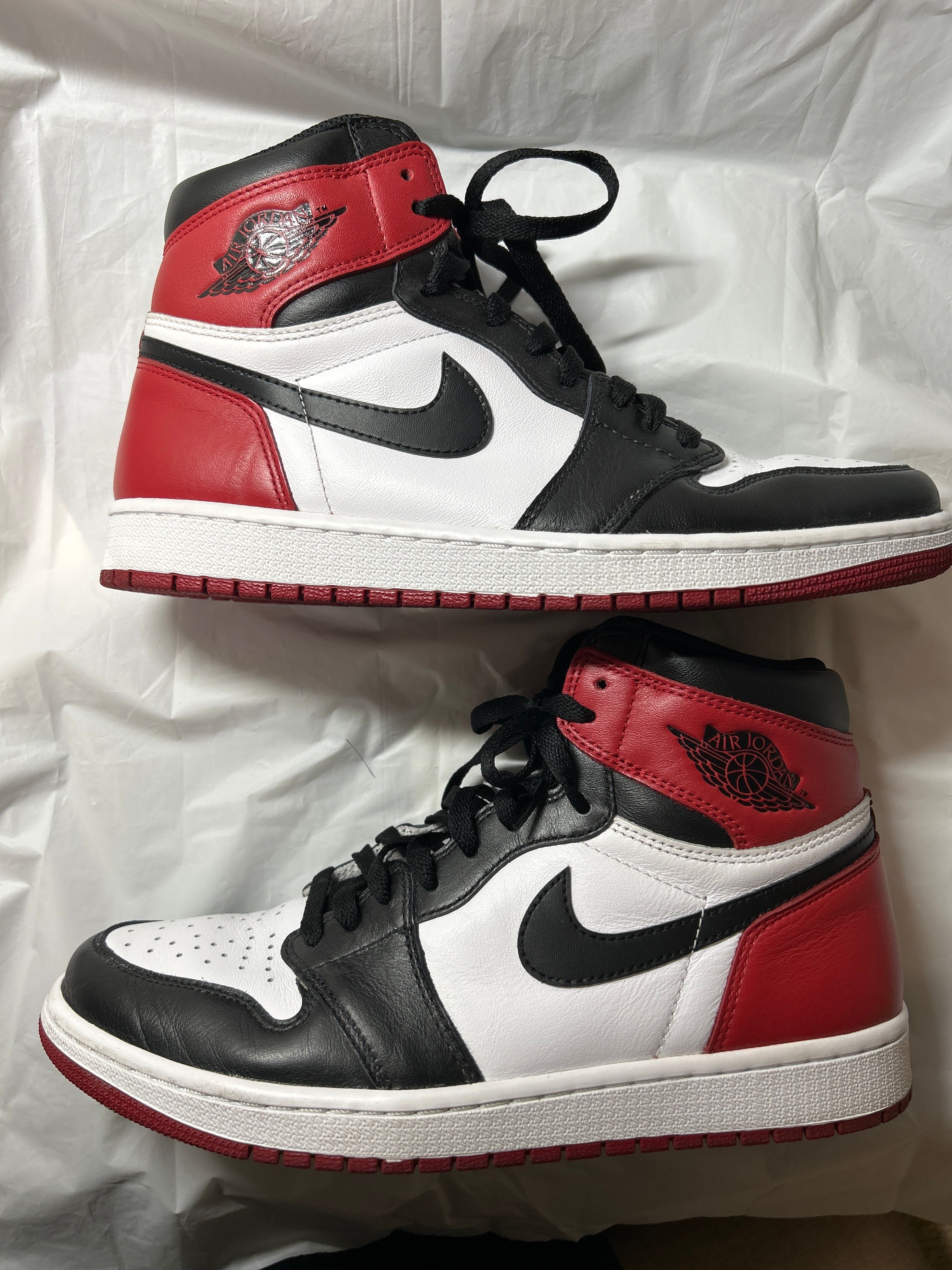 Nike Air Jordan 1 Retro High OG "Black Toe"(2016)