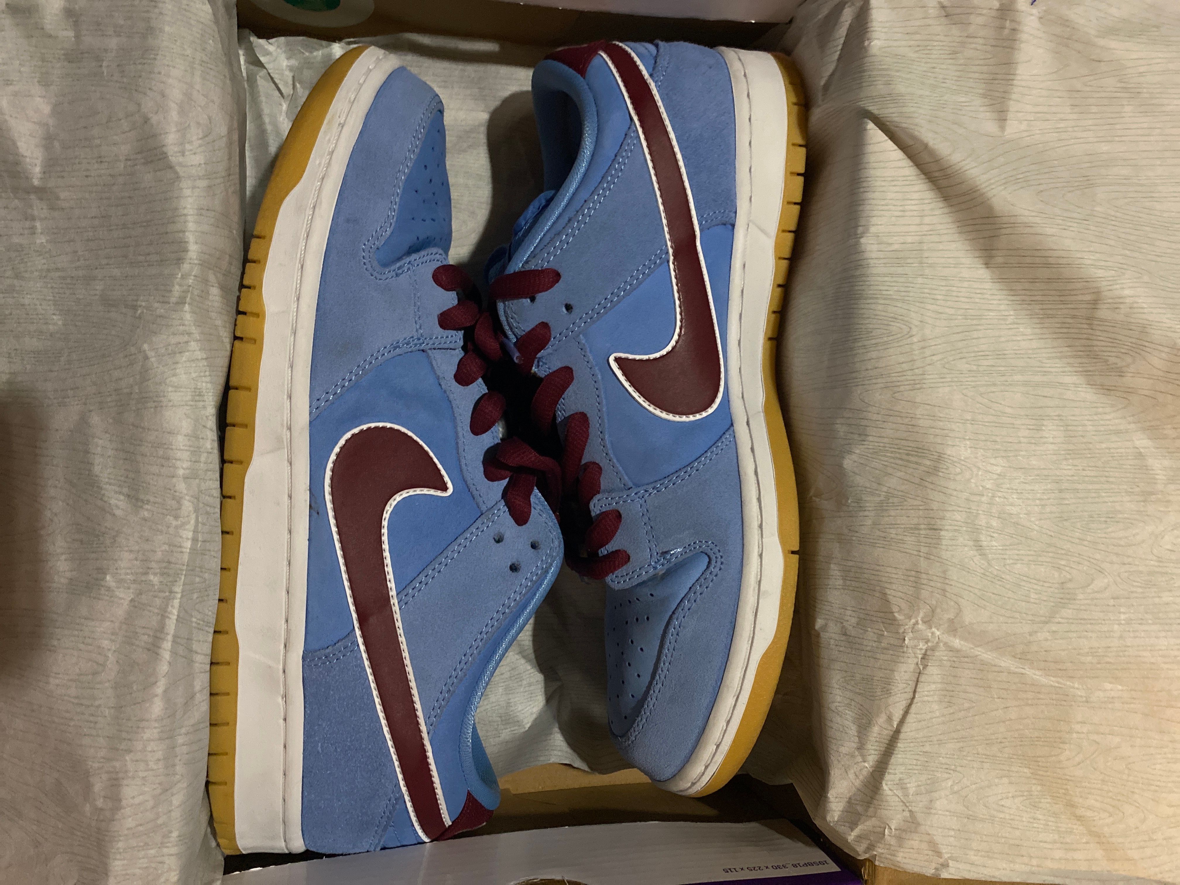 Nike SB Dunk Low Pro "Philadelphia Phillies/Valor Blue and Team Maroon"
