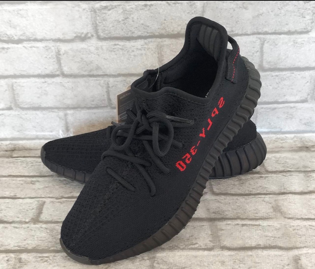 adidas YEEZY Boost 350 V2 "Core Black/Red" (2020)