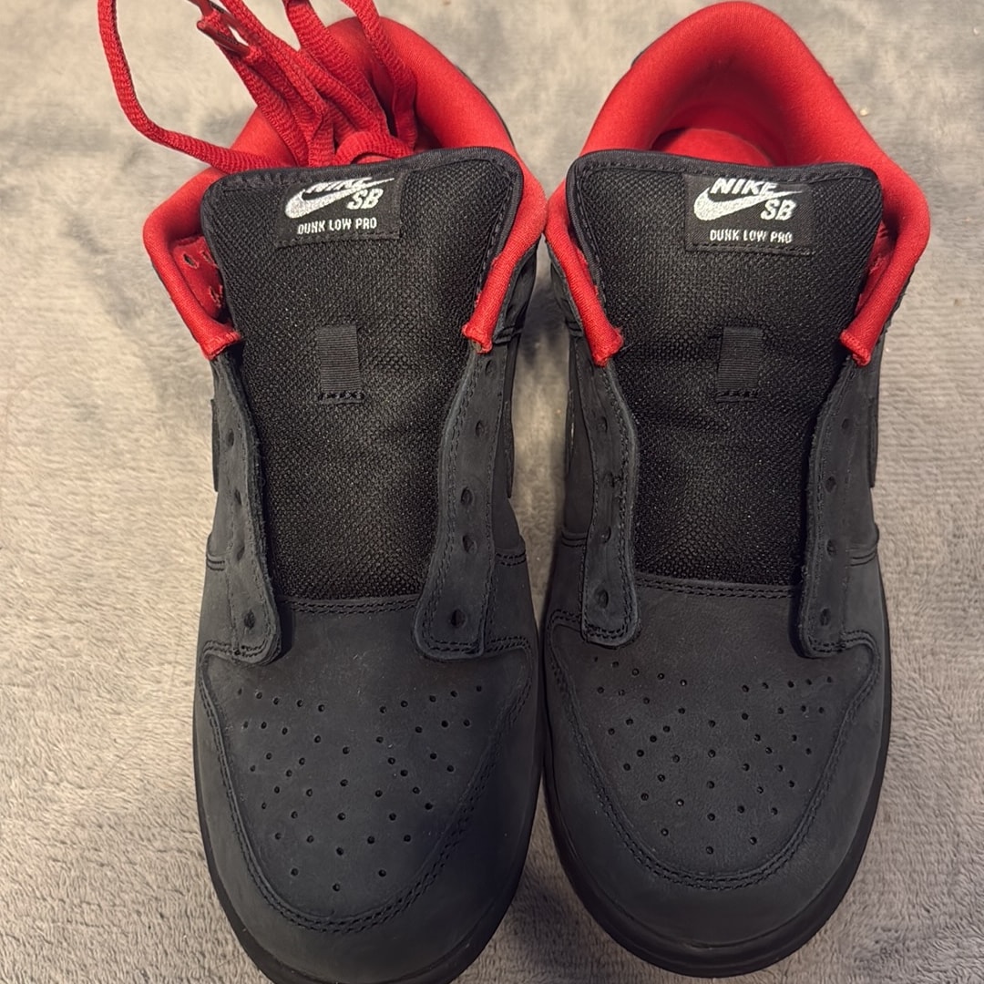 Supreme × Nike SB Dunk Low "Black" (25FW Week2)