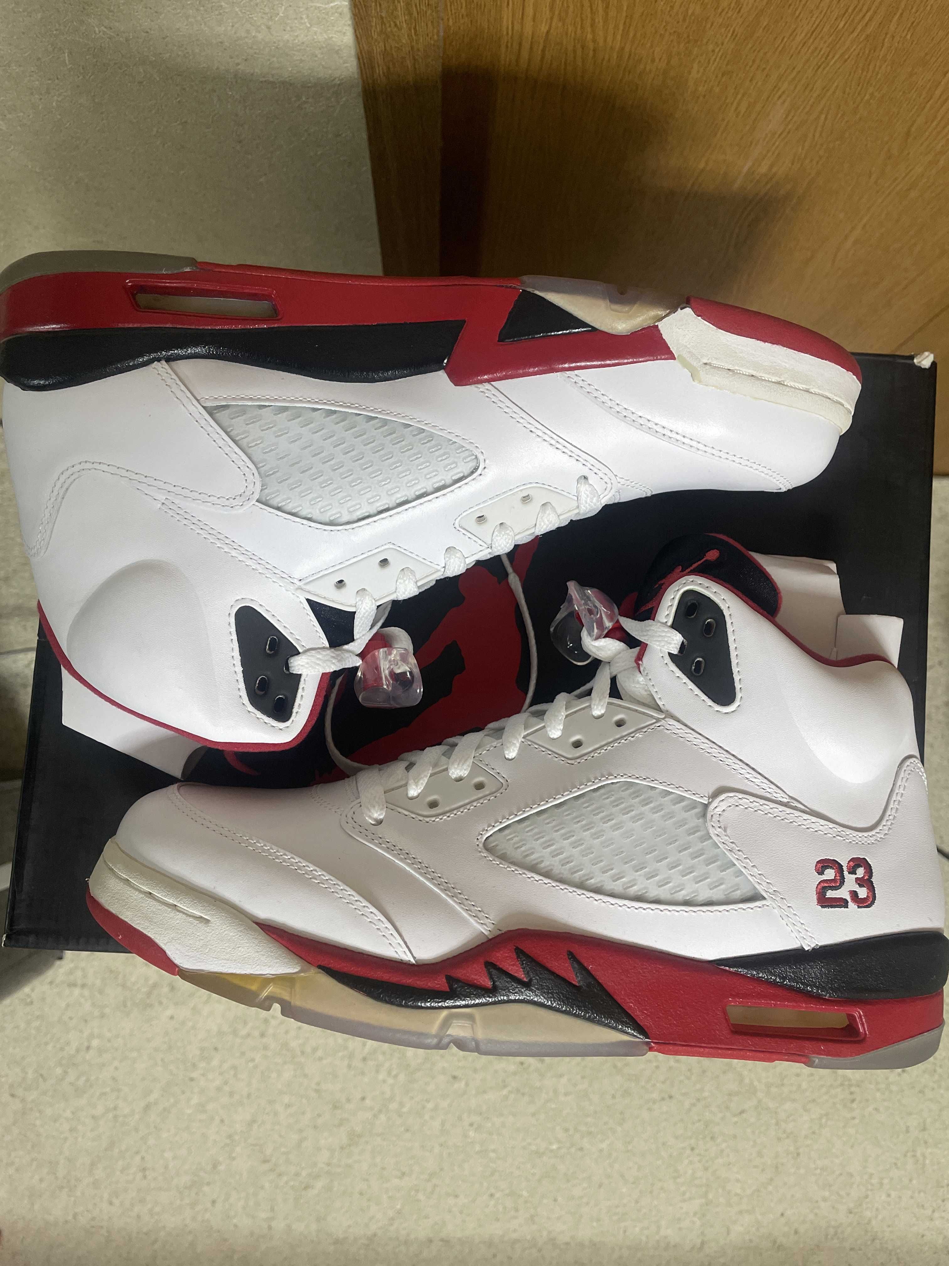 Nike Air Jordan 5 Retro "Fire Red/Black Tongue" (2013)