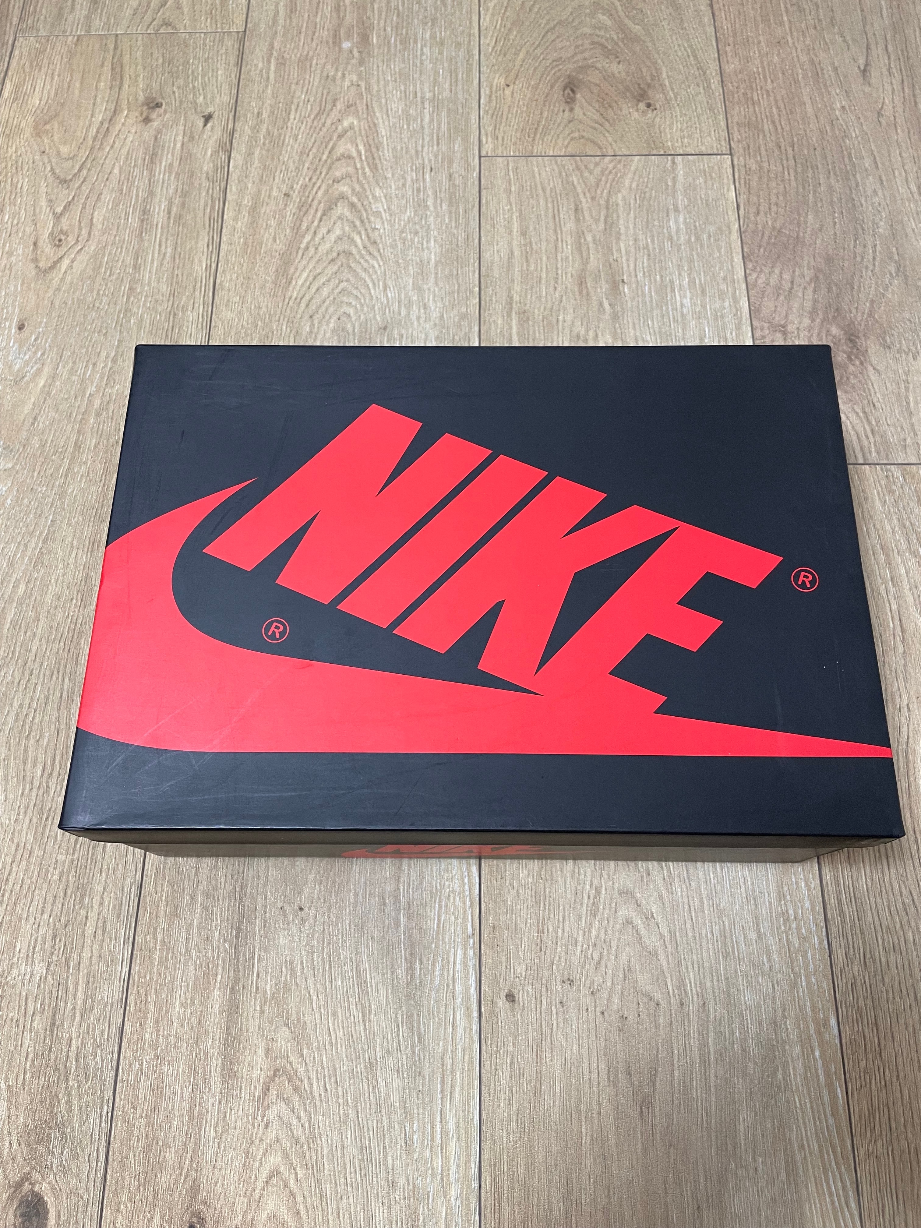 Spider-Man × Nike Air Jordan 1 Retro High OG SP "Spider-Man: Across the Spider-Verse/University Red"