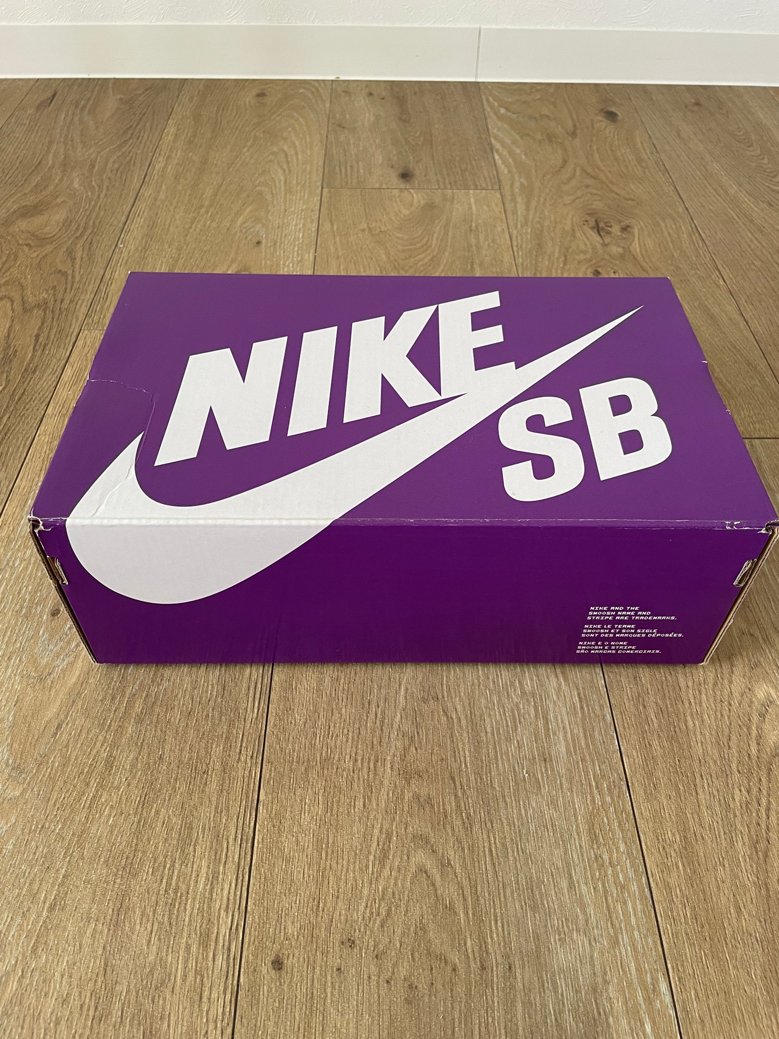Nike SB Dunk Low "Los Angeles Dodgers/Deep Royal Blue"