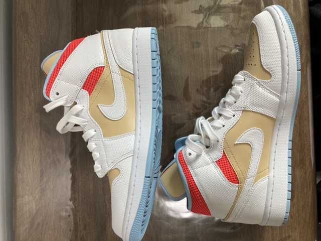 Nike Women's Air Jordan 1 Mid SE "Sesame"