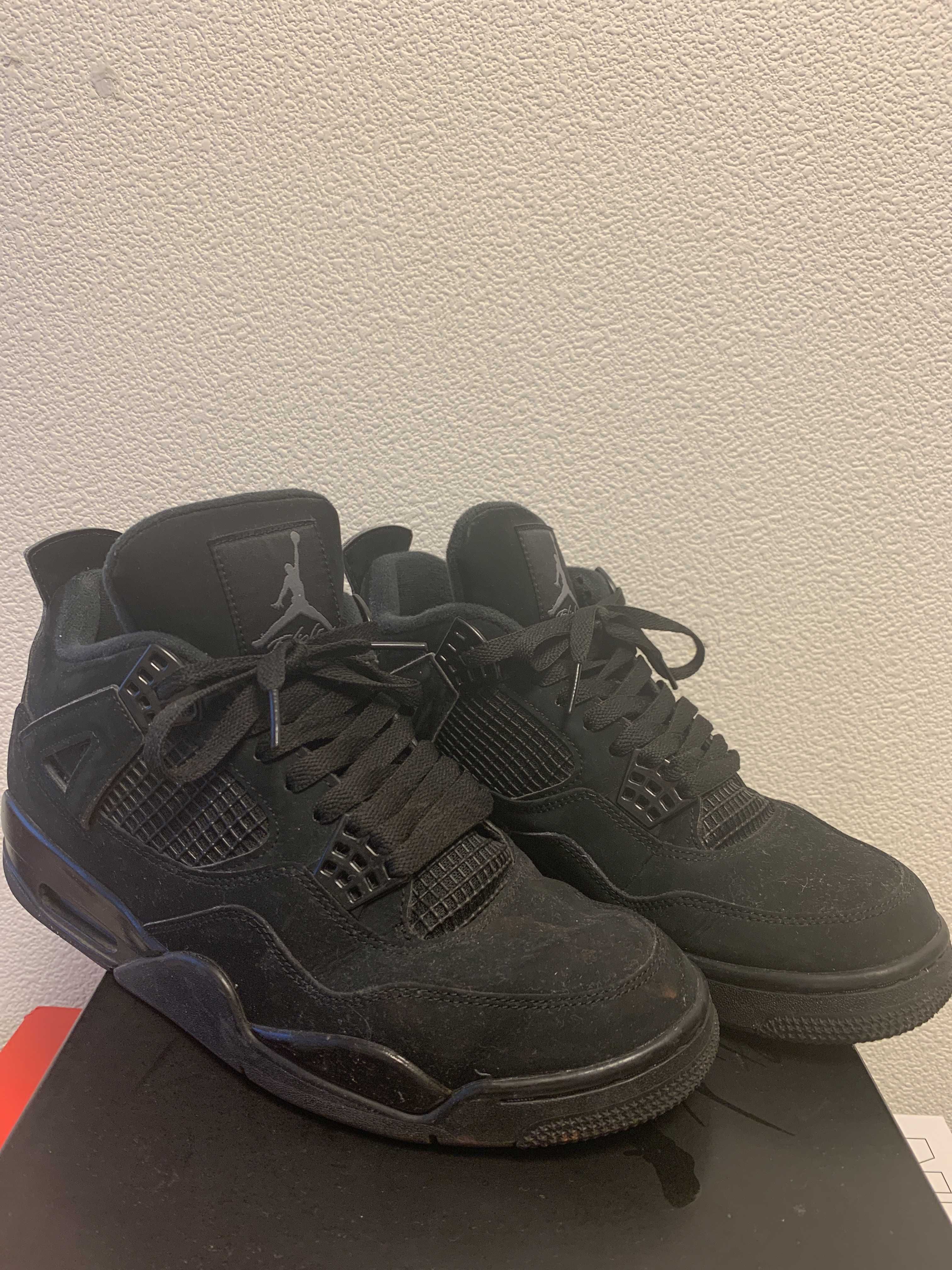 Nike Air Jordan 4 "Black Cat"