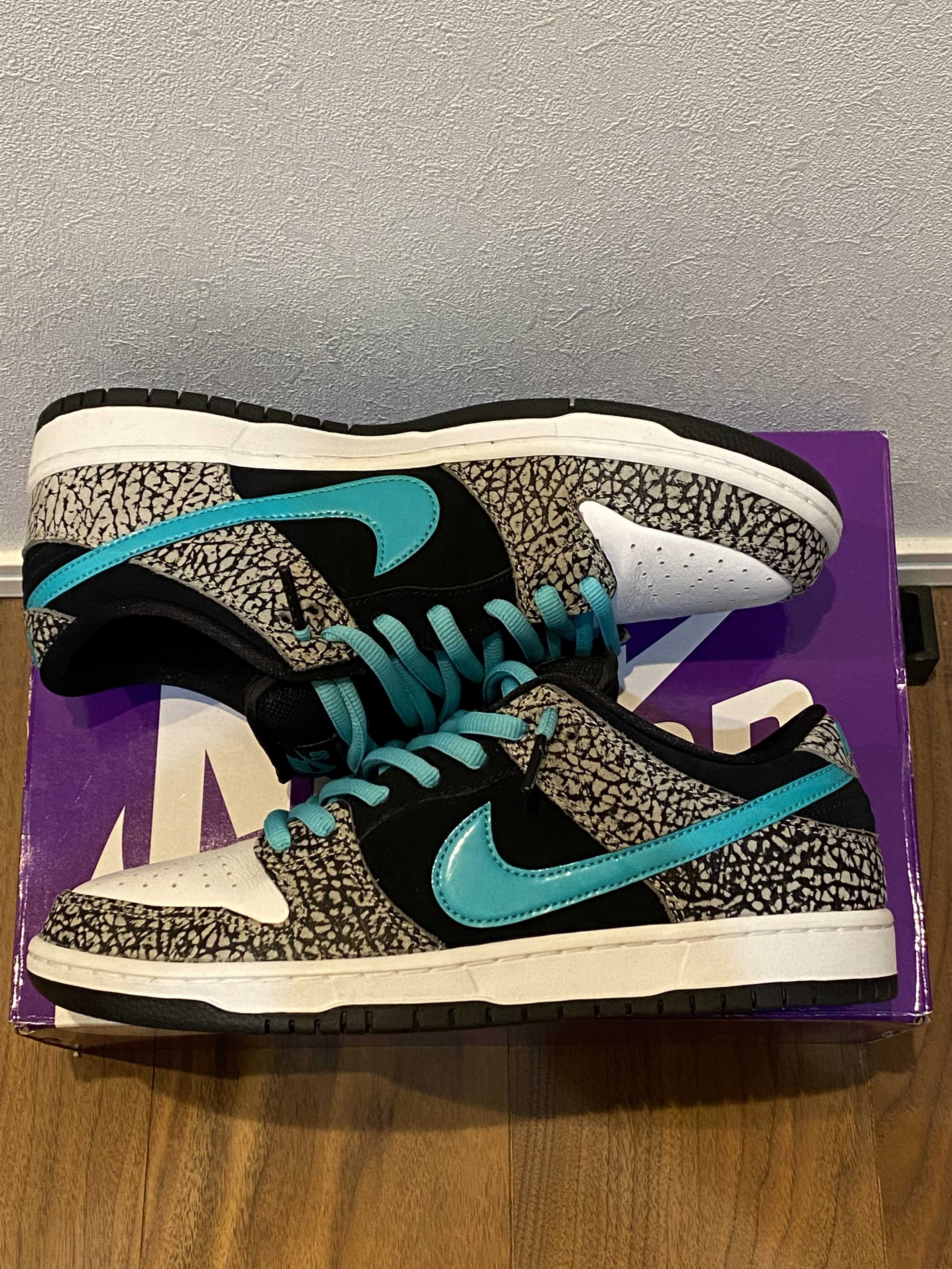 Nike SB Dunk Low "Elephant/Safari"