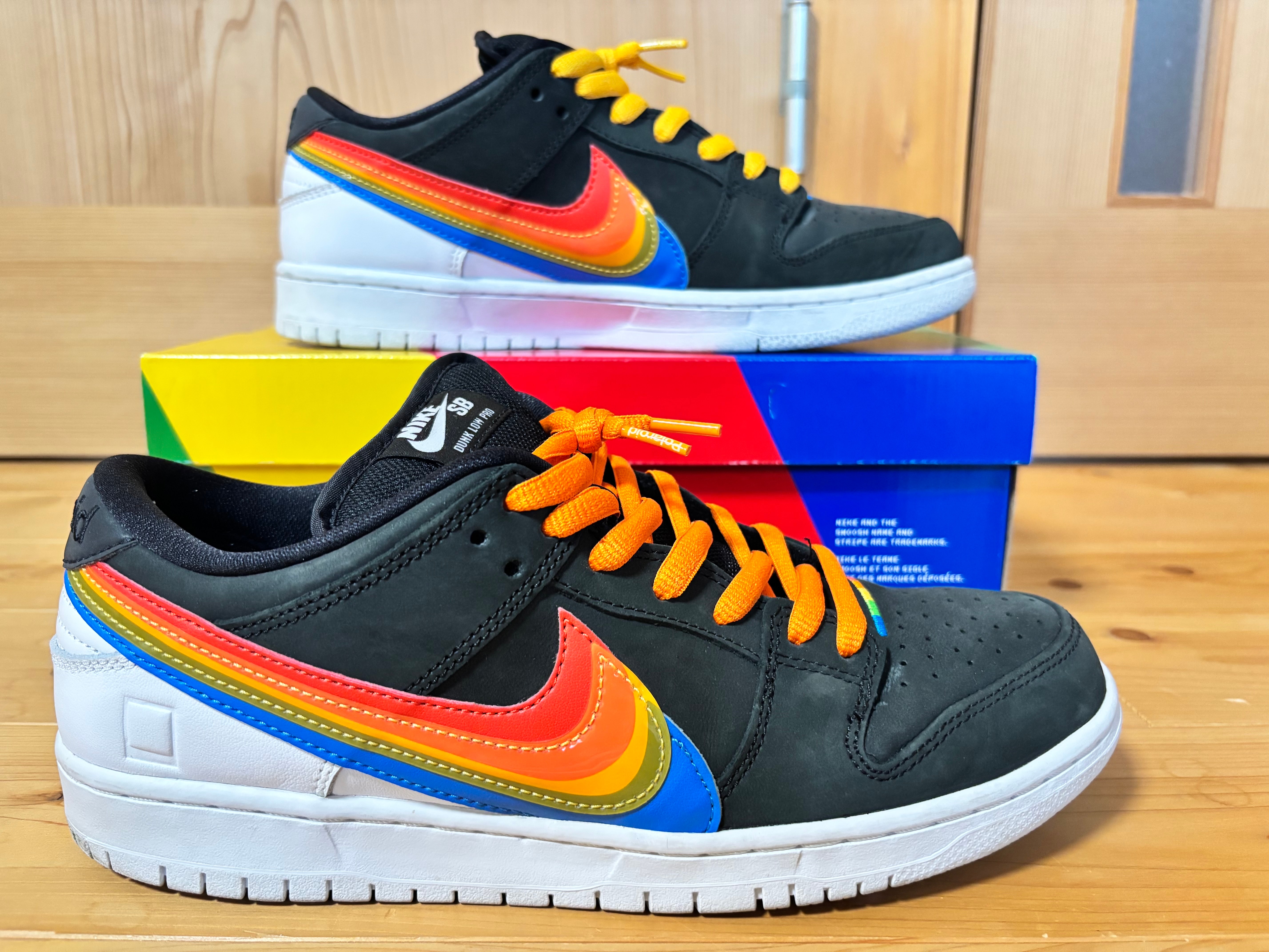 ポラロイド × ナイキ SB ダンク ロー プロ QS 