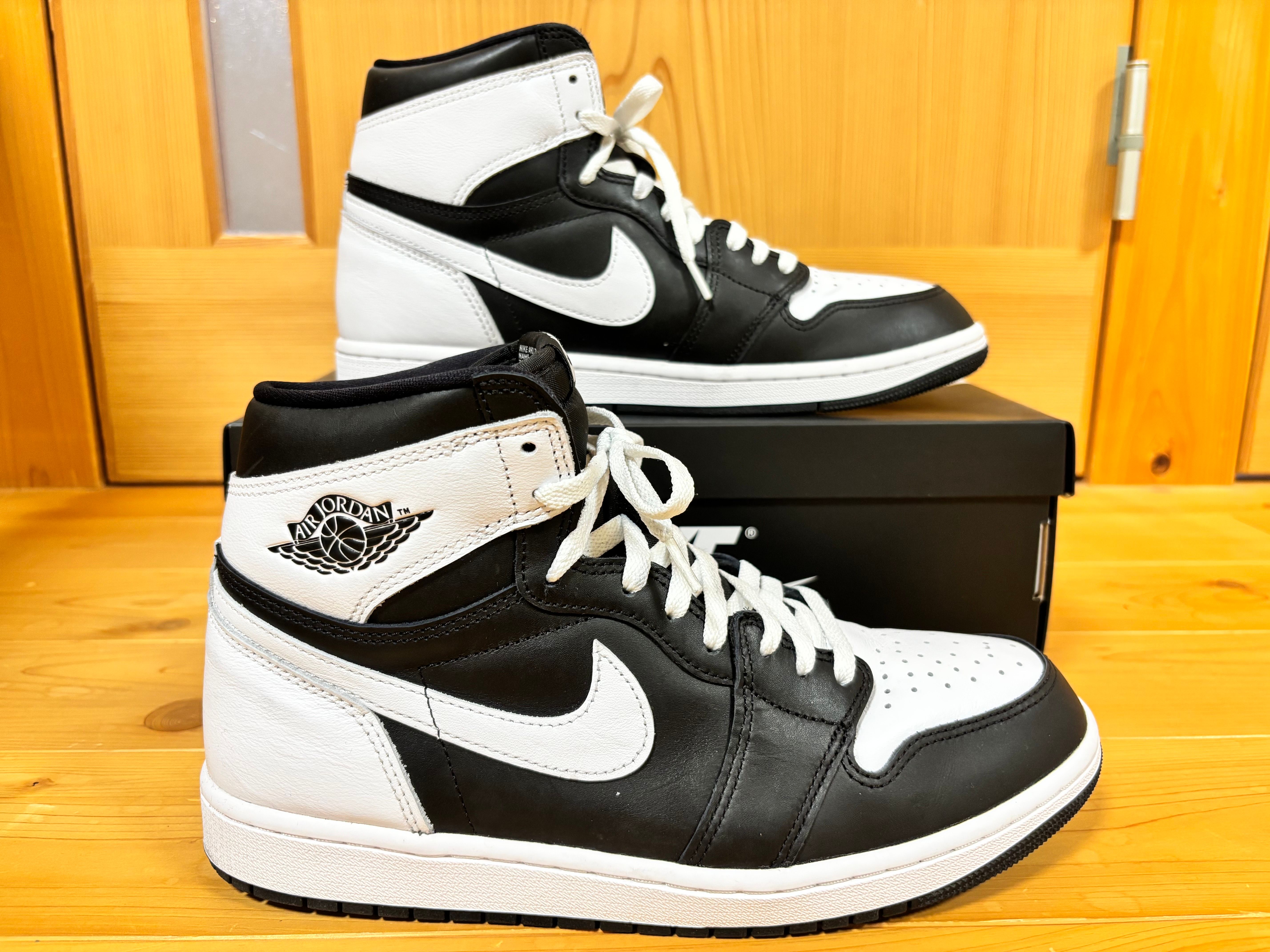 Nike Air Jordan 1 Retro High OG "Black/White"