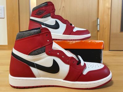 Nike Air Jordan 1 High OG "Lost & Found/Chicago"