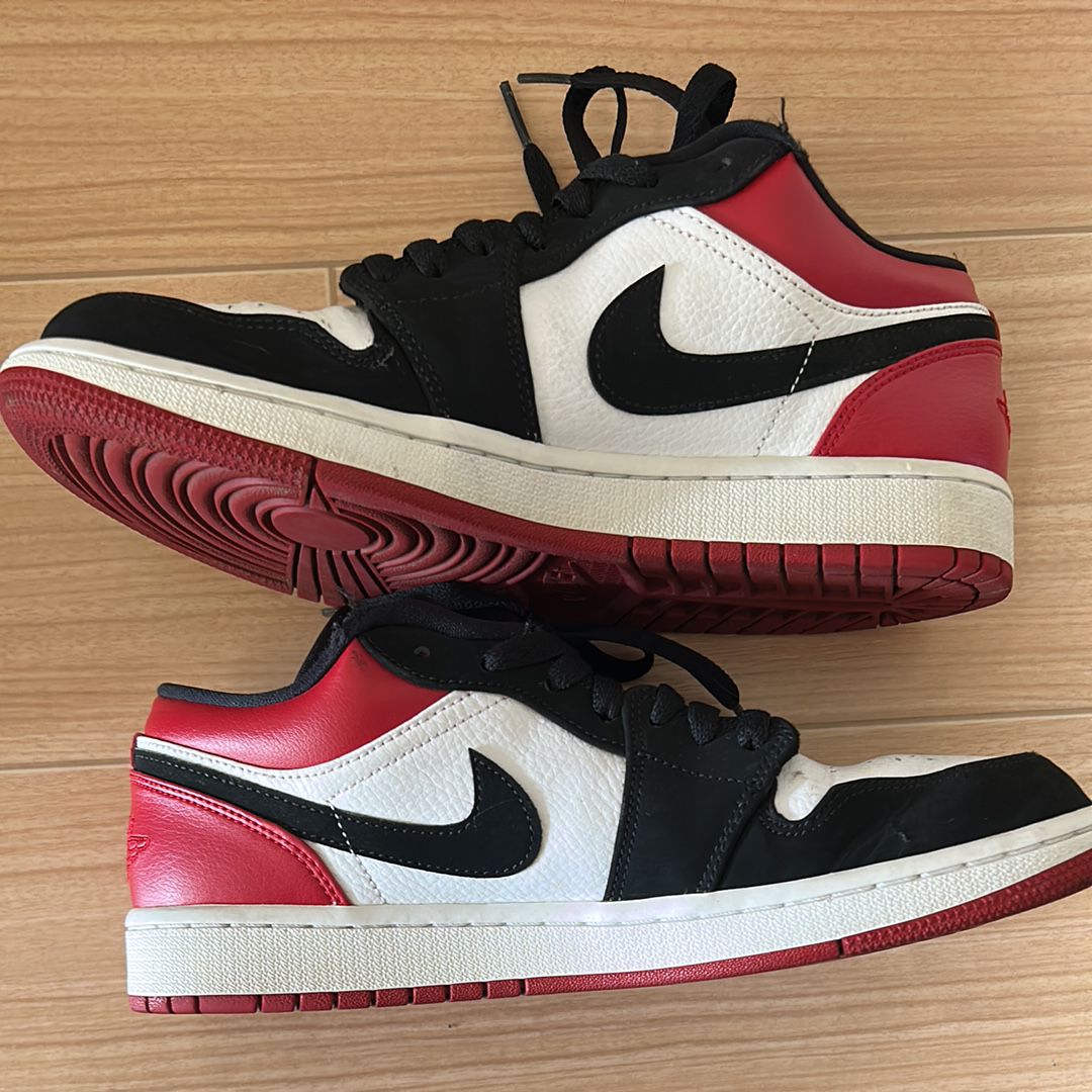 Nike Air Jordan 1 Low "Black Toe"