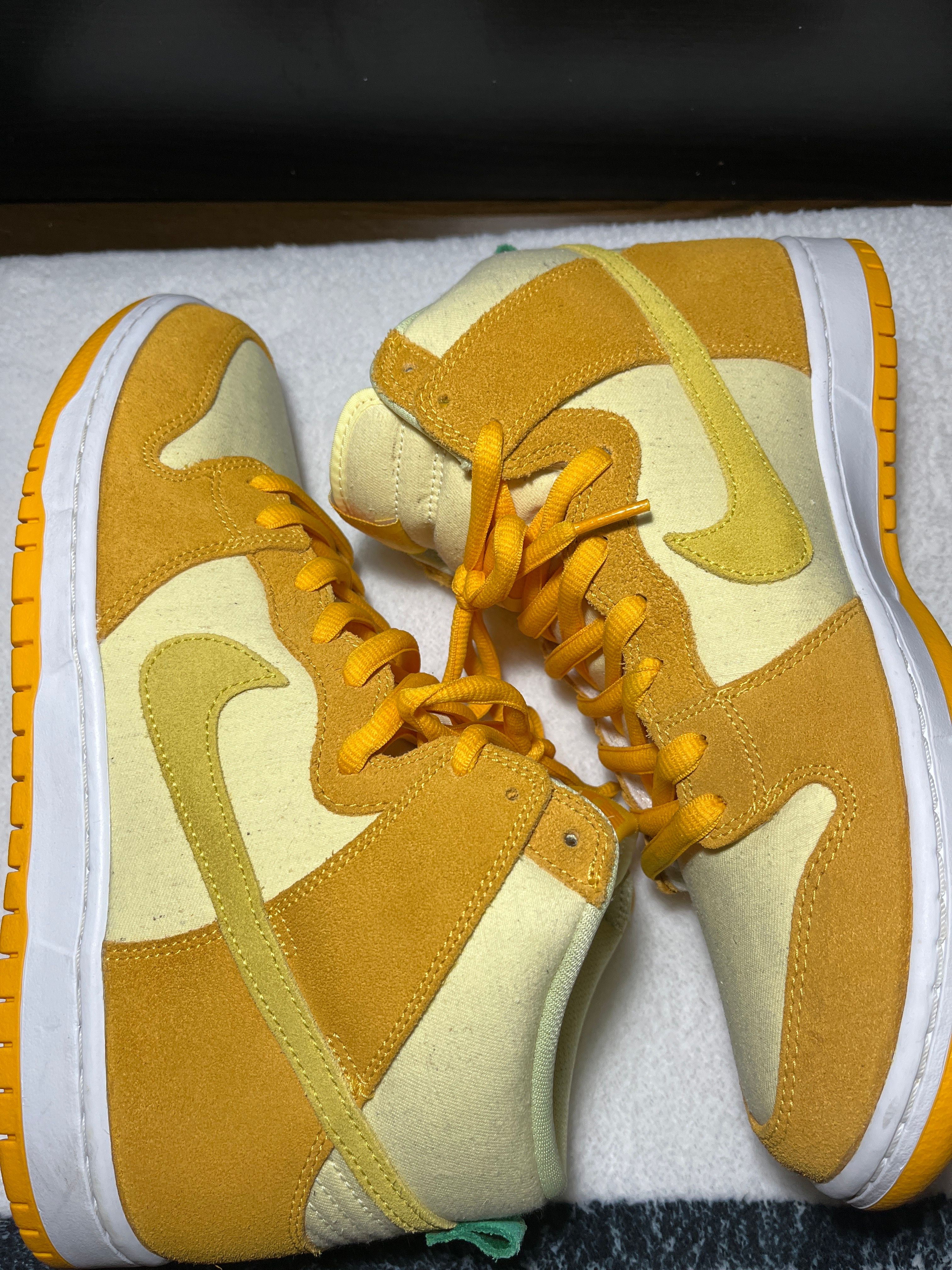 Nike SB Dunk High "Pineapple"