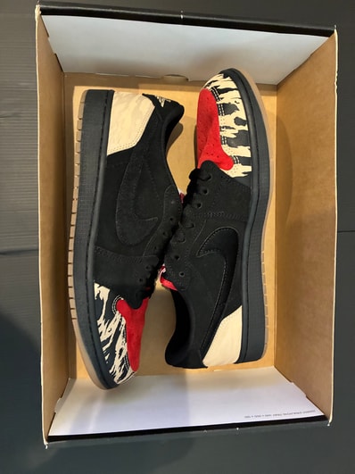 Sole Fly × Nike Air Jordan 1 Low "Black and Sport Red"